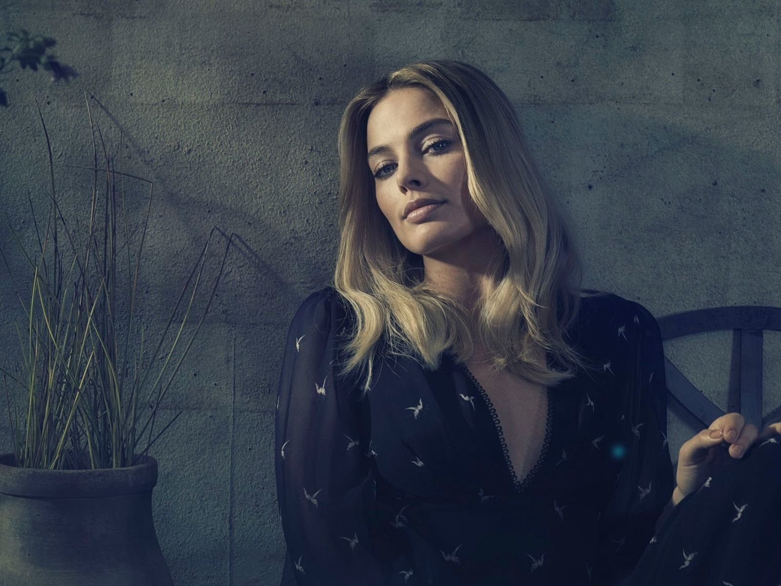Actresses Margot Robbie Blonde