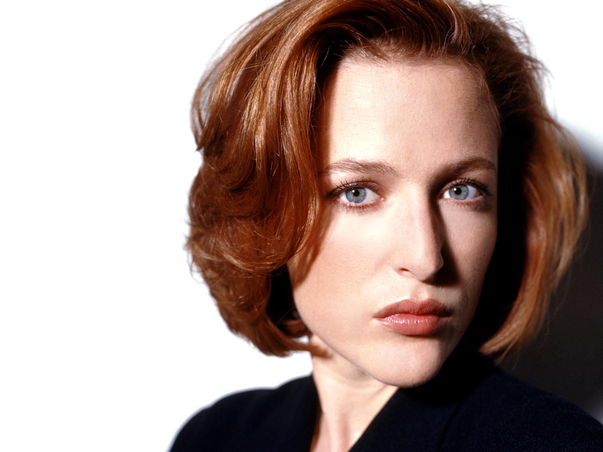 Actresses Gillian Anderson