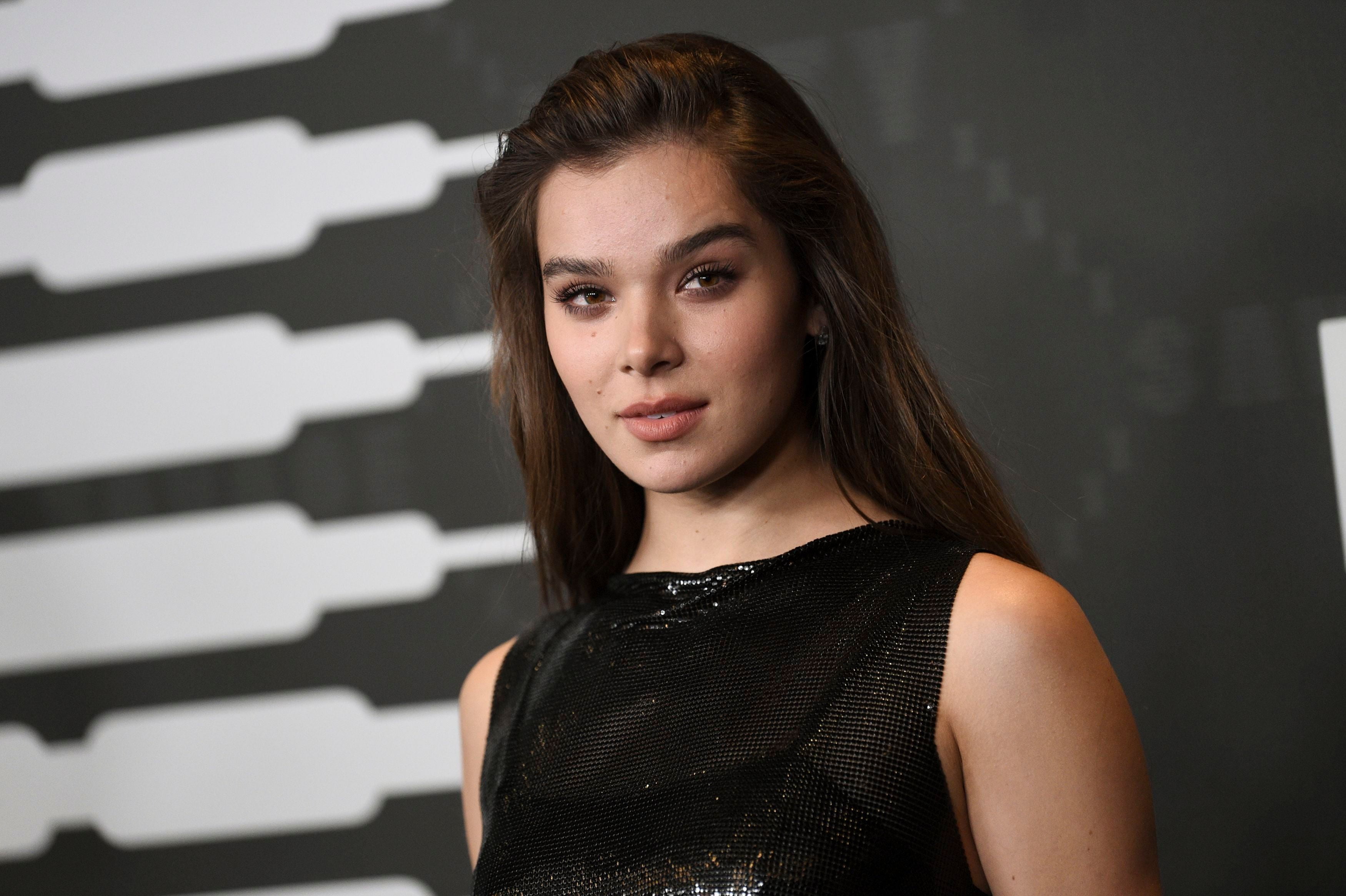 Actresses Hailee Steinfeld American Brunette Singer 2k