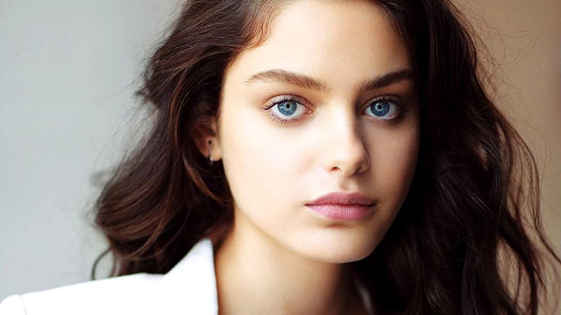 Actresses Odeya Rush Blue Eyes Brunette Face
