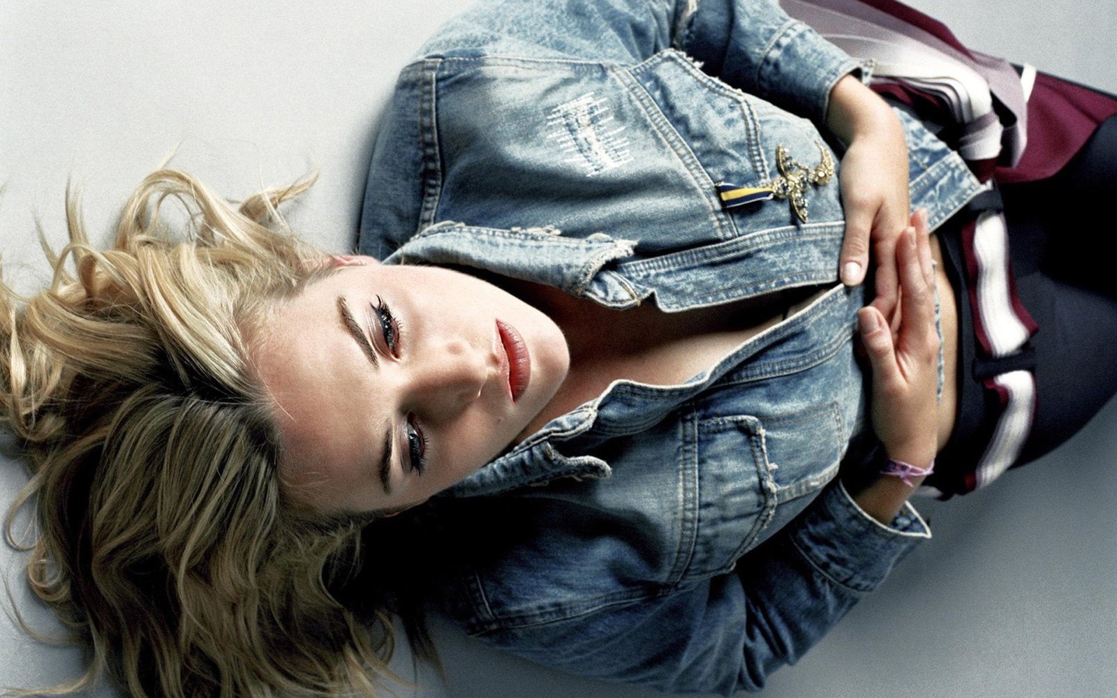 Actresses Kate Winslet