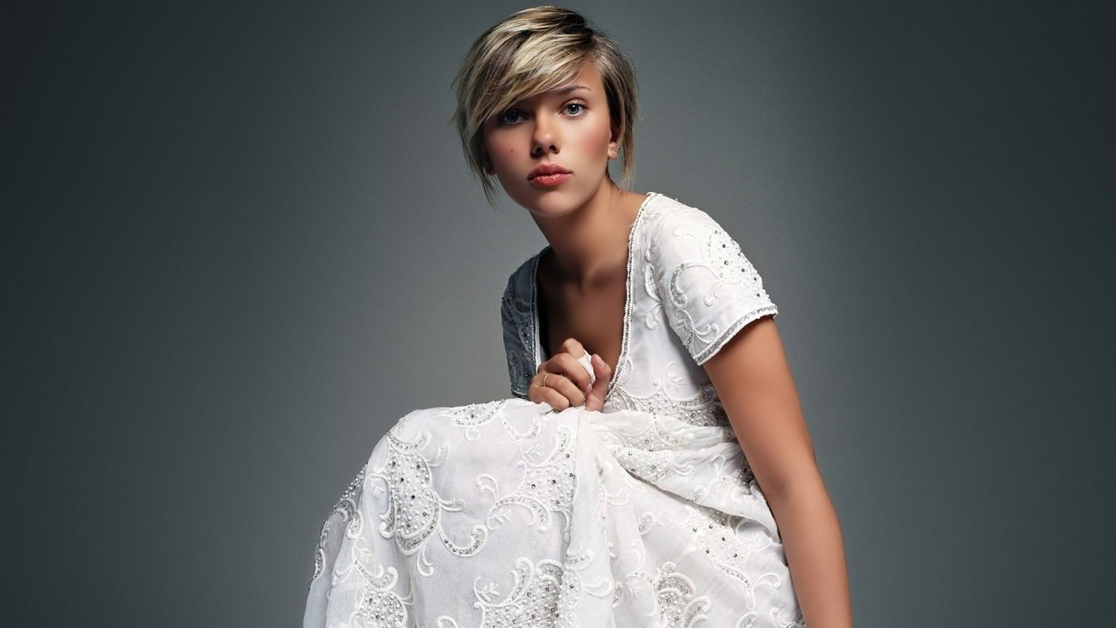 Actresses Scarlett Johansson
