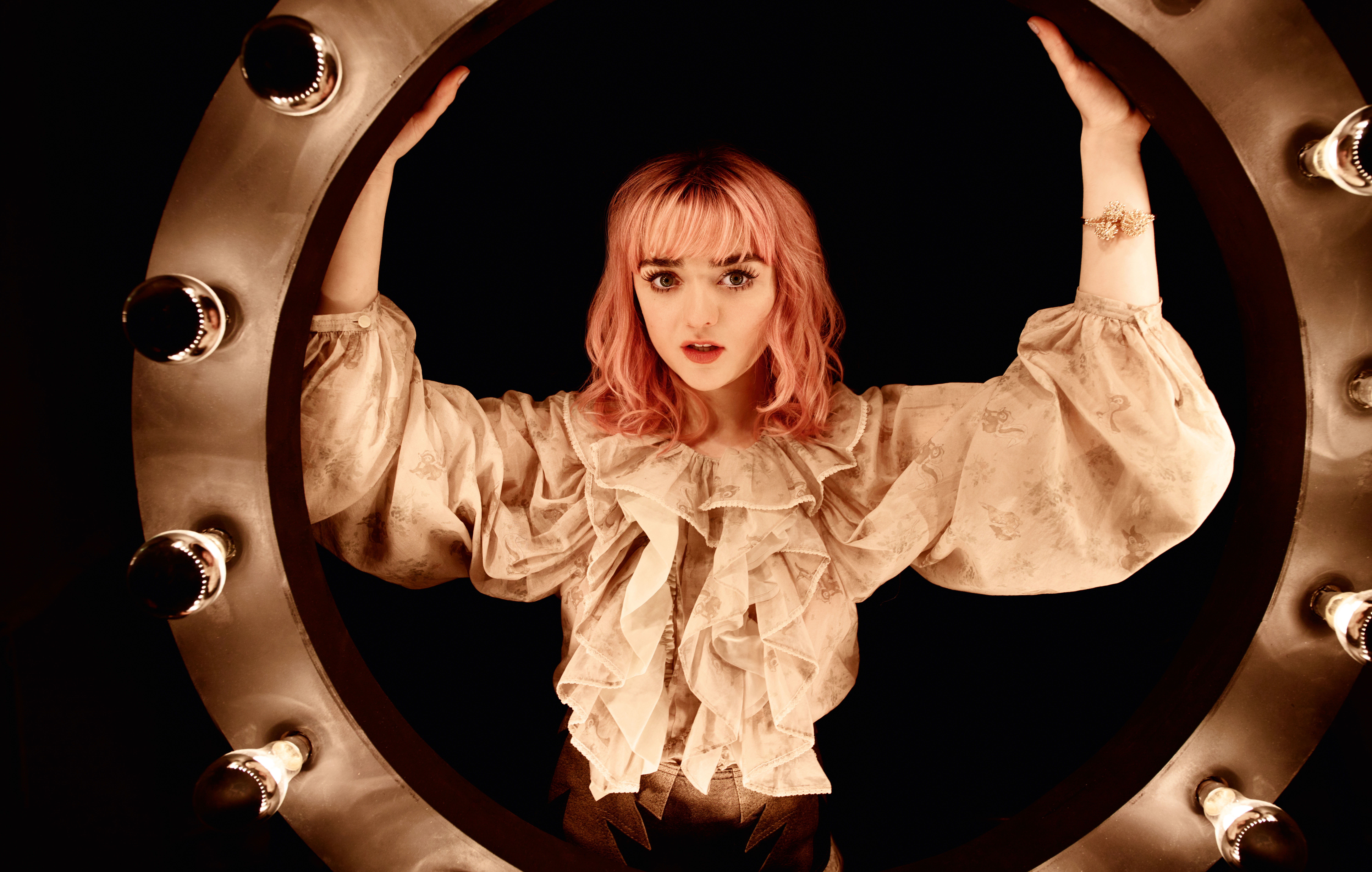 Actresses Maisie Williams English Pink Hair 2k 4k 5k 8k