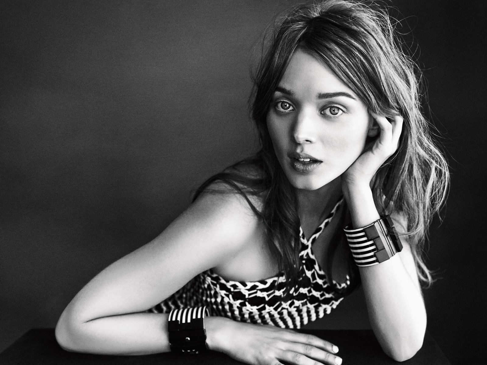 Bella Heathcote actress women 2k