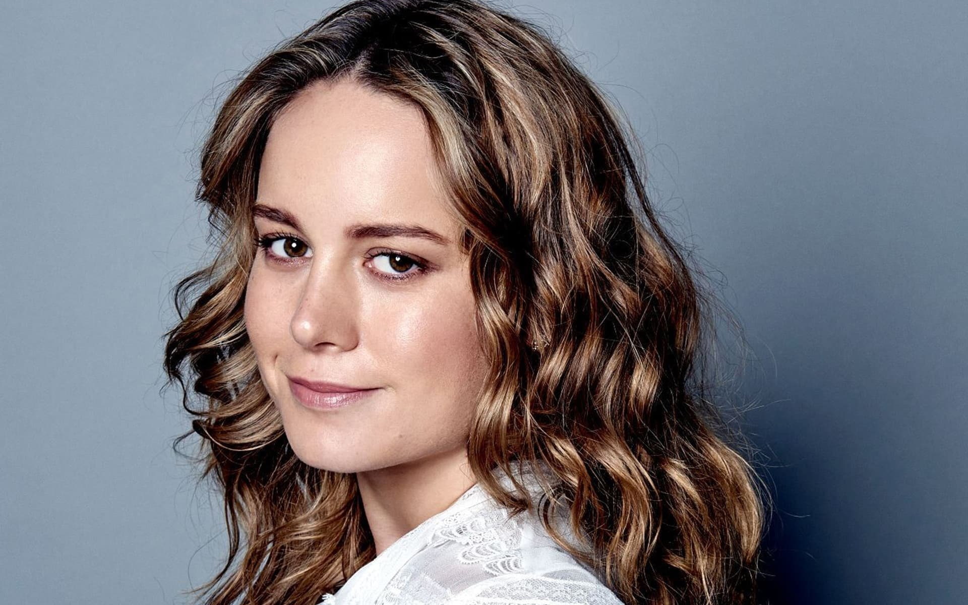 Celebrity Brie Larson Actress Blonde Brown Eyes Face