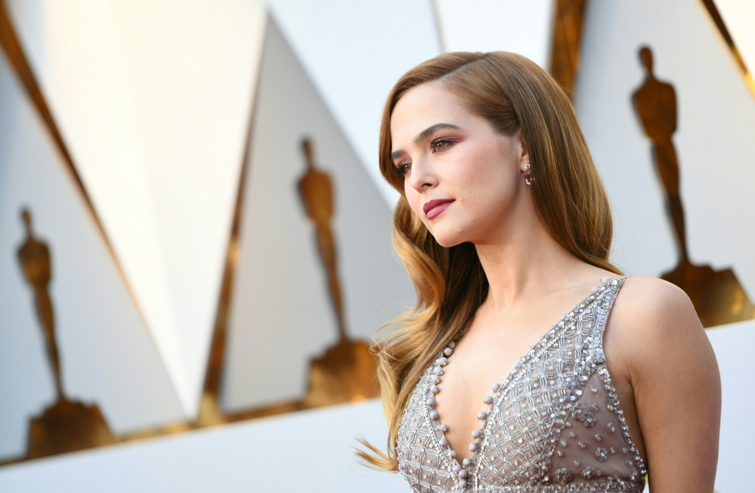 Actresses Zoey Deutch American Lipstick 2k