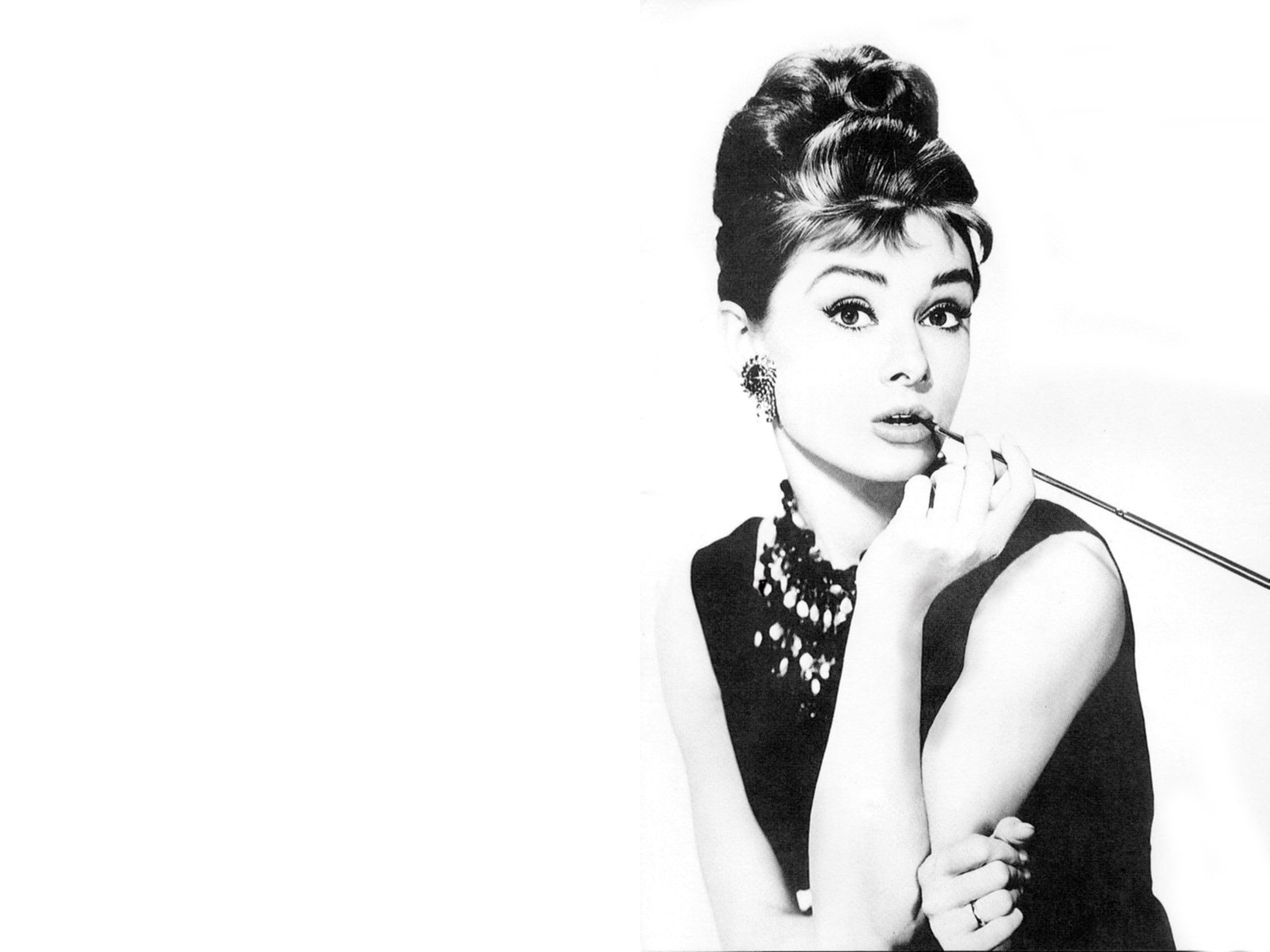 Audrey Hepburn Breakfast at Tiffany's Holly Golightly women 2k