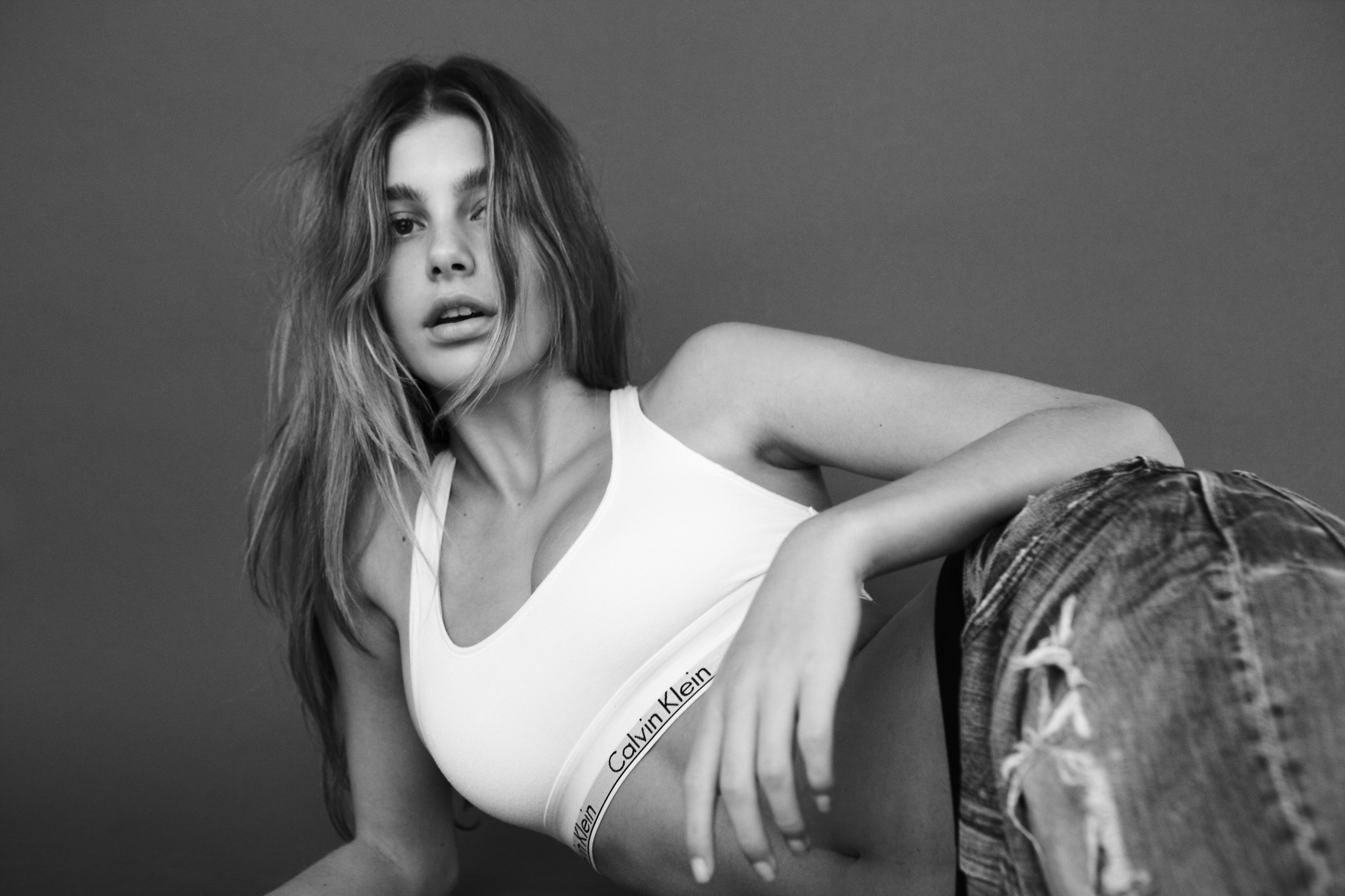 Camila Morrone women actress brunette monochrome 2k 4k