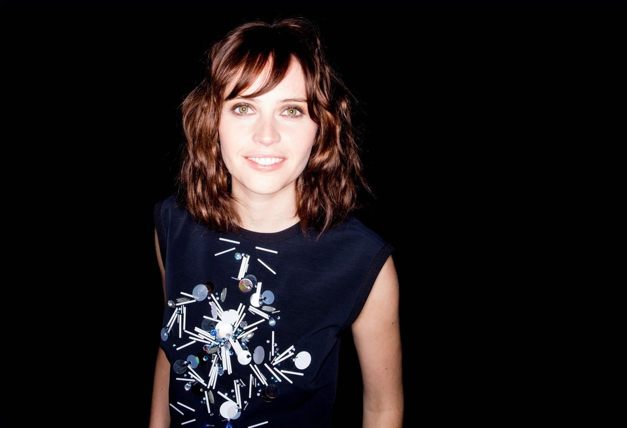 Felicity Jones women actress black background front view