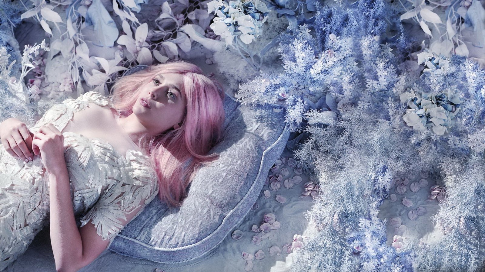 Elizabeth Olsen actress women pink hair one person portrait