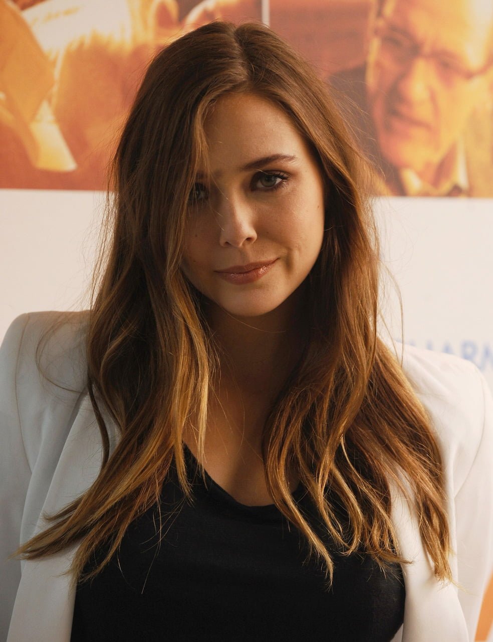 Elizabeth Olsen women actress smiling looking at viewer 51