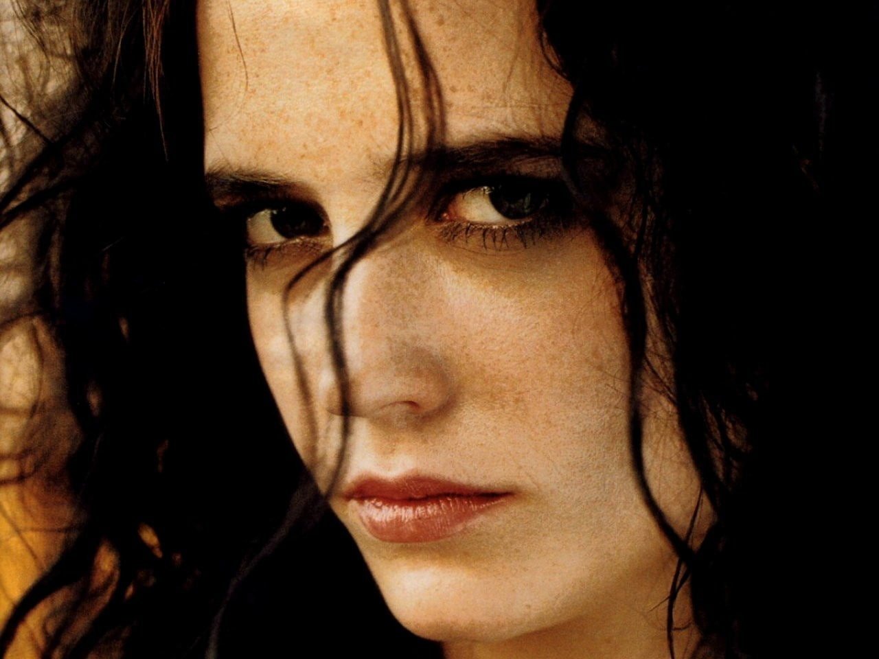Eva Green closeup women brunette actress looking at viewer