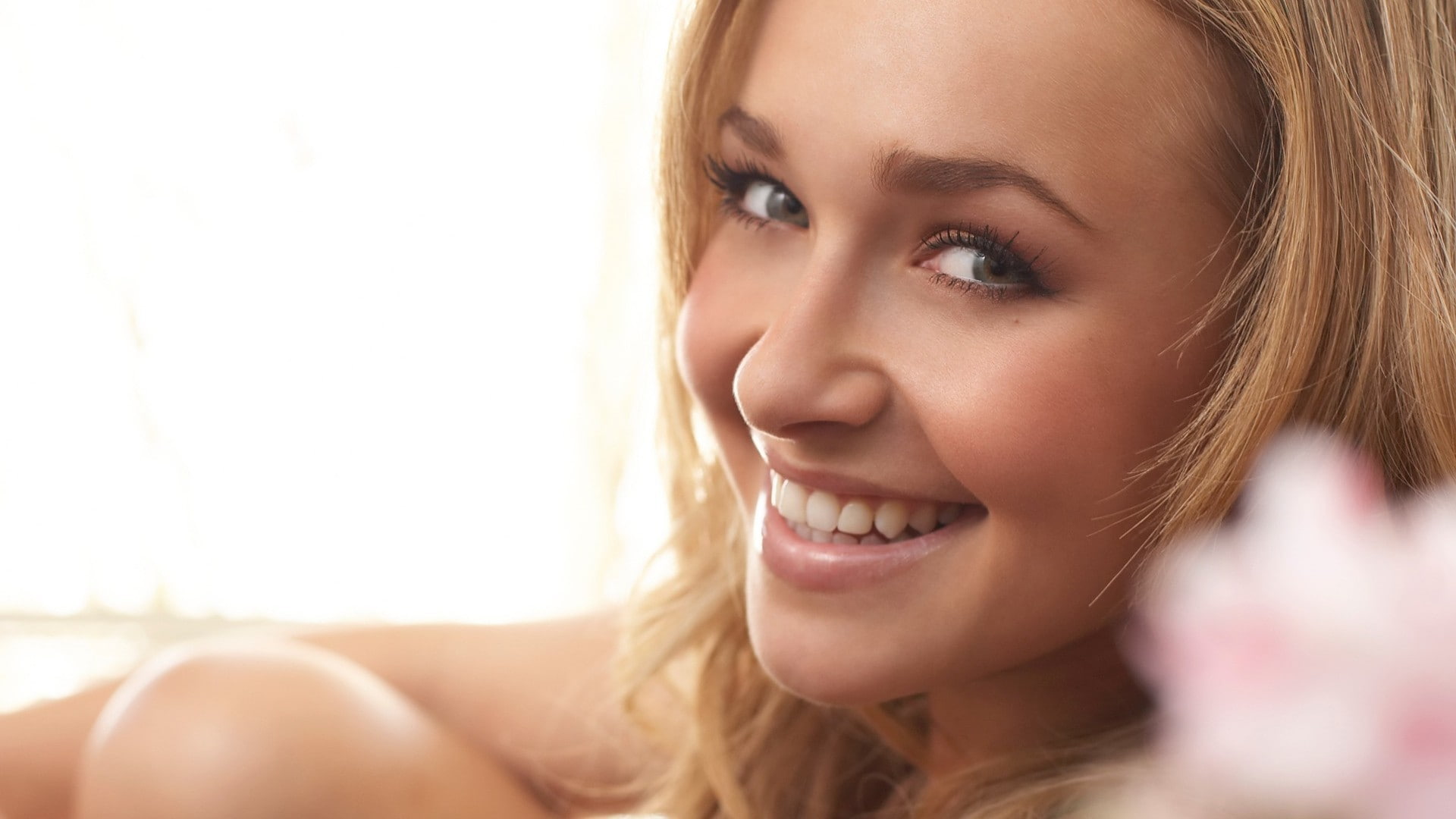 Hayden Panettiere actress looking at viewer