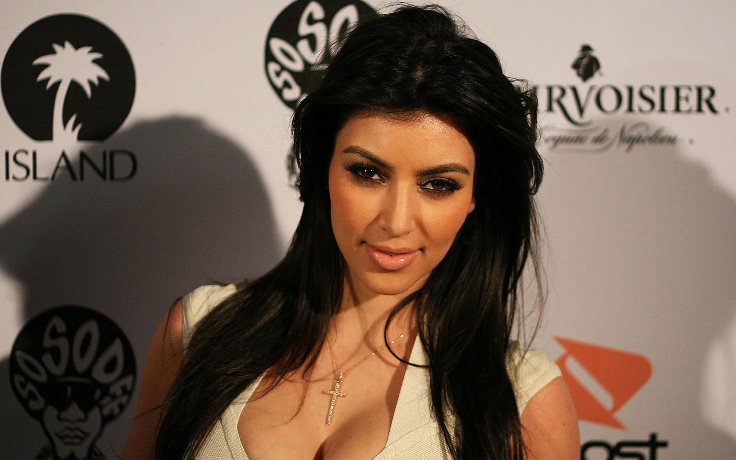 Hot Kim Kardashian celebrity celebrities girls model actress 2k