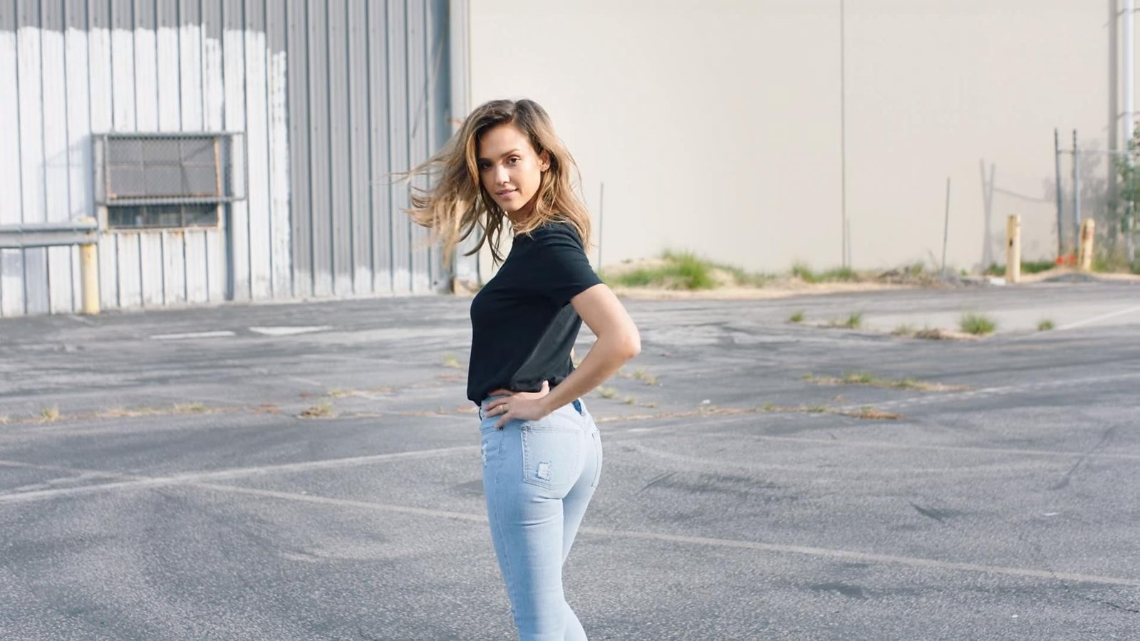 Jessica Alba actress blonde women one person standing