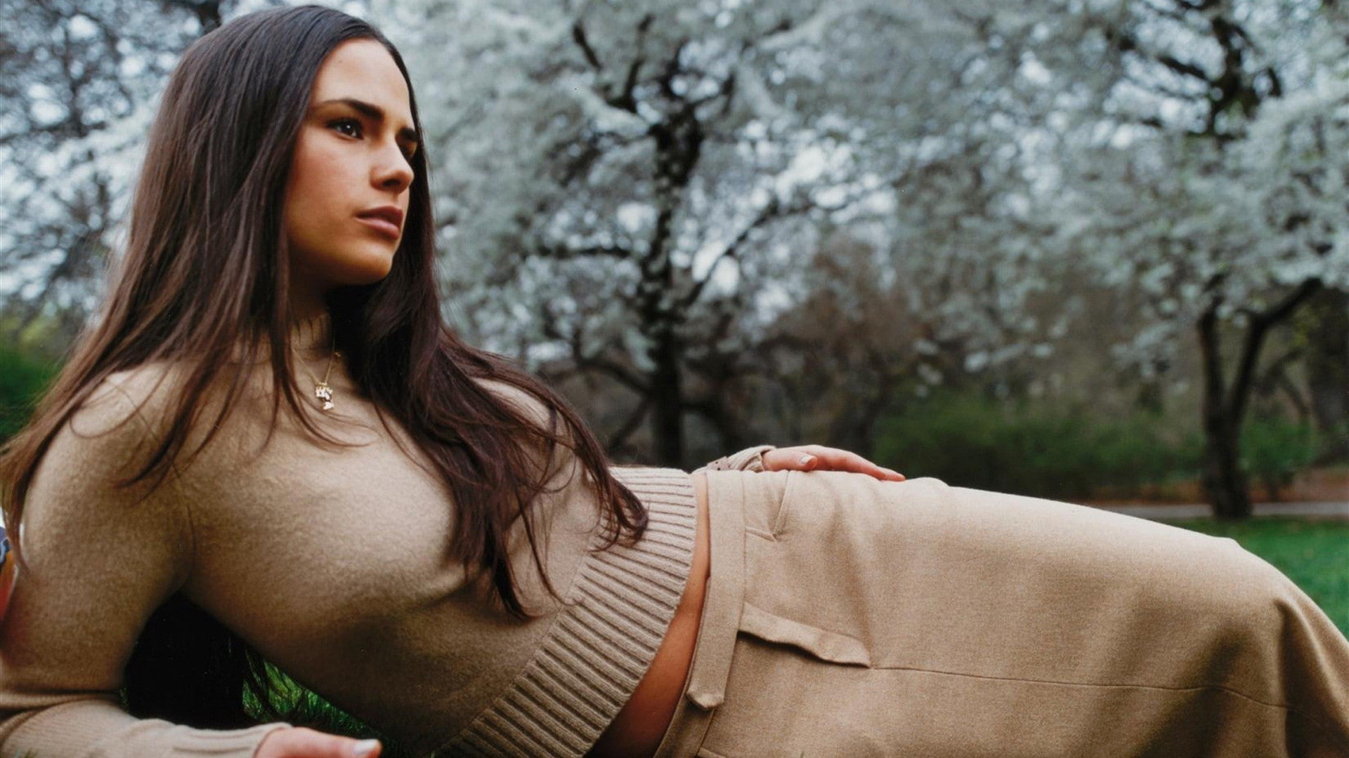 Jordana Brewster women brunette long hair actress trees