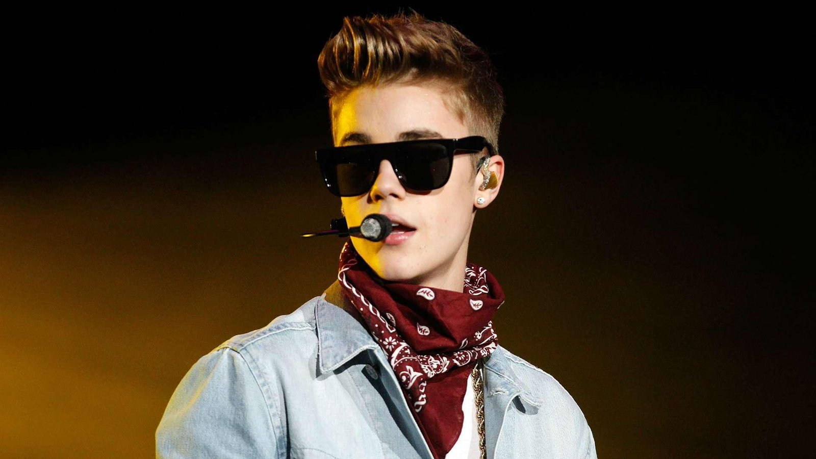 Justin Bieber Snl Photoshoot celebrity celebrities actress