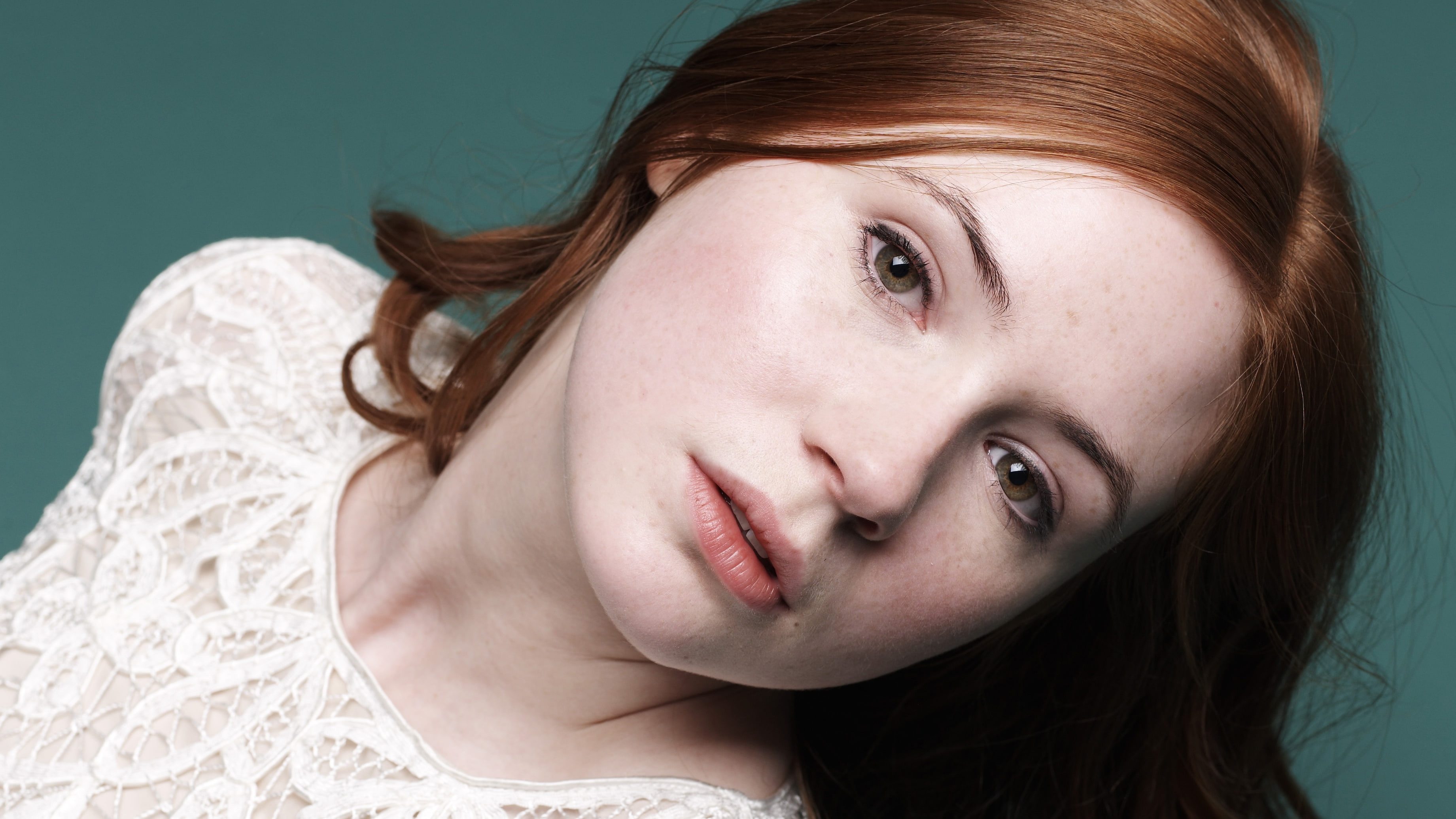 Karen Gillan British actress 2k