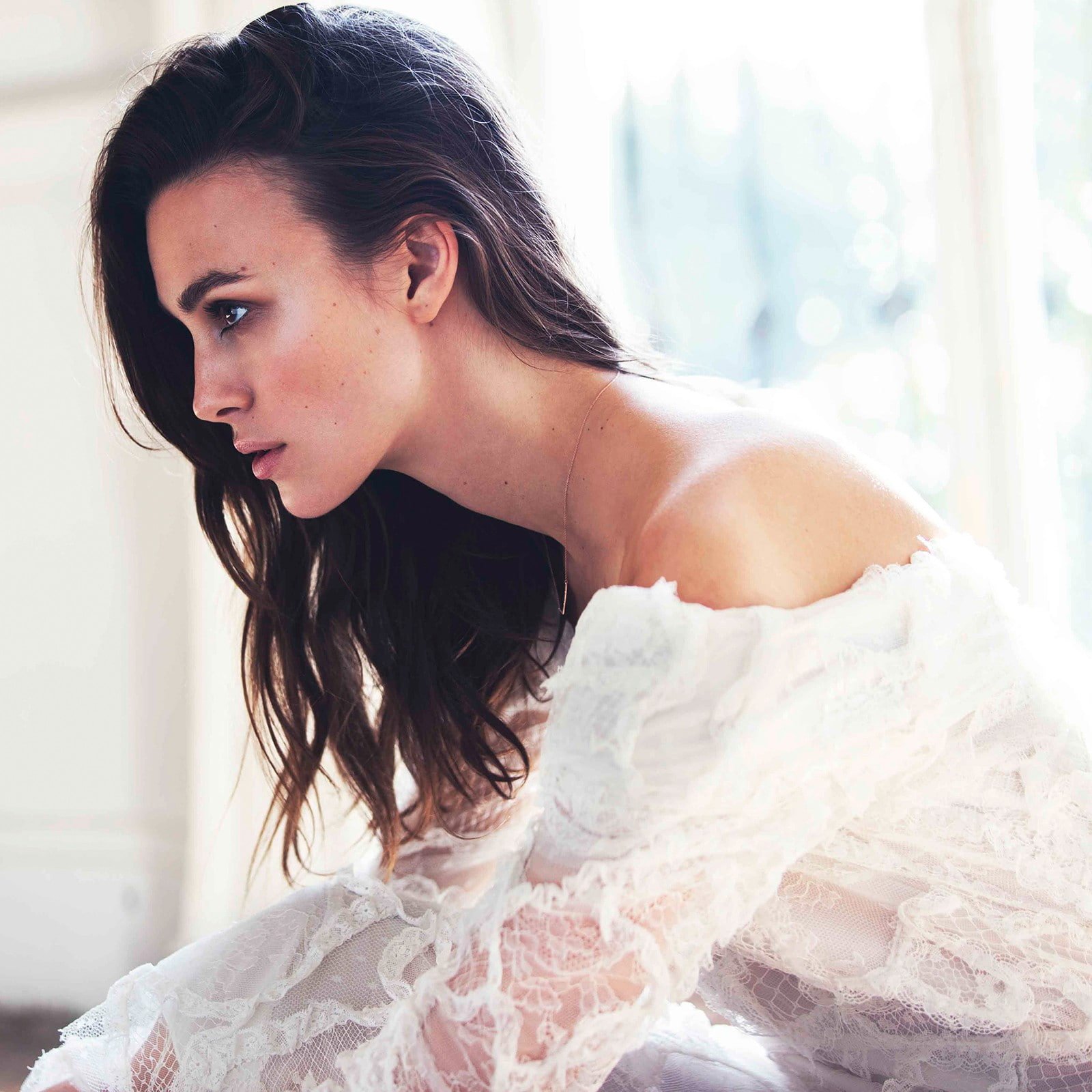 Keira Knightley women actress brunette portrait side view