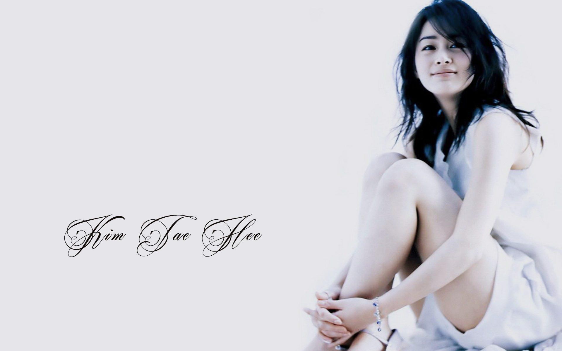 Kim Tae Hee Free women's white sleeveless tops kim tae hee