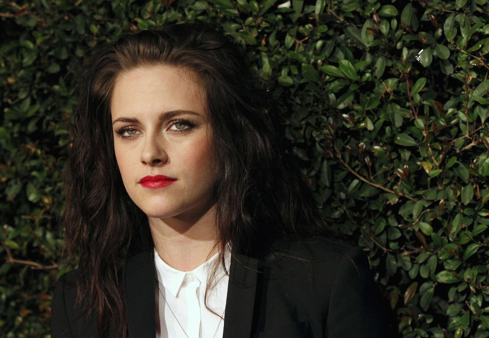 Kristen Stewart actress women brunette red lipstick outdoors