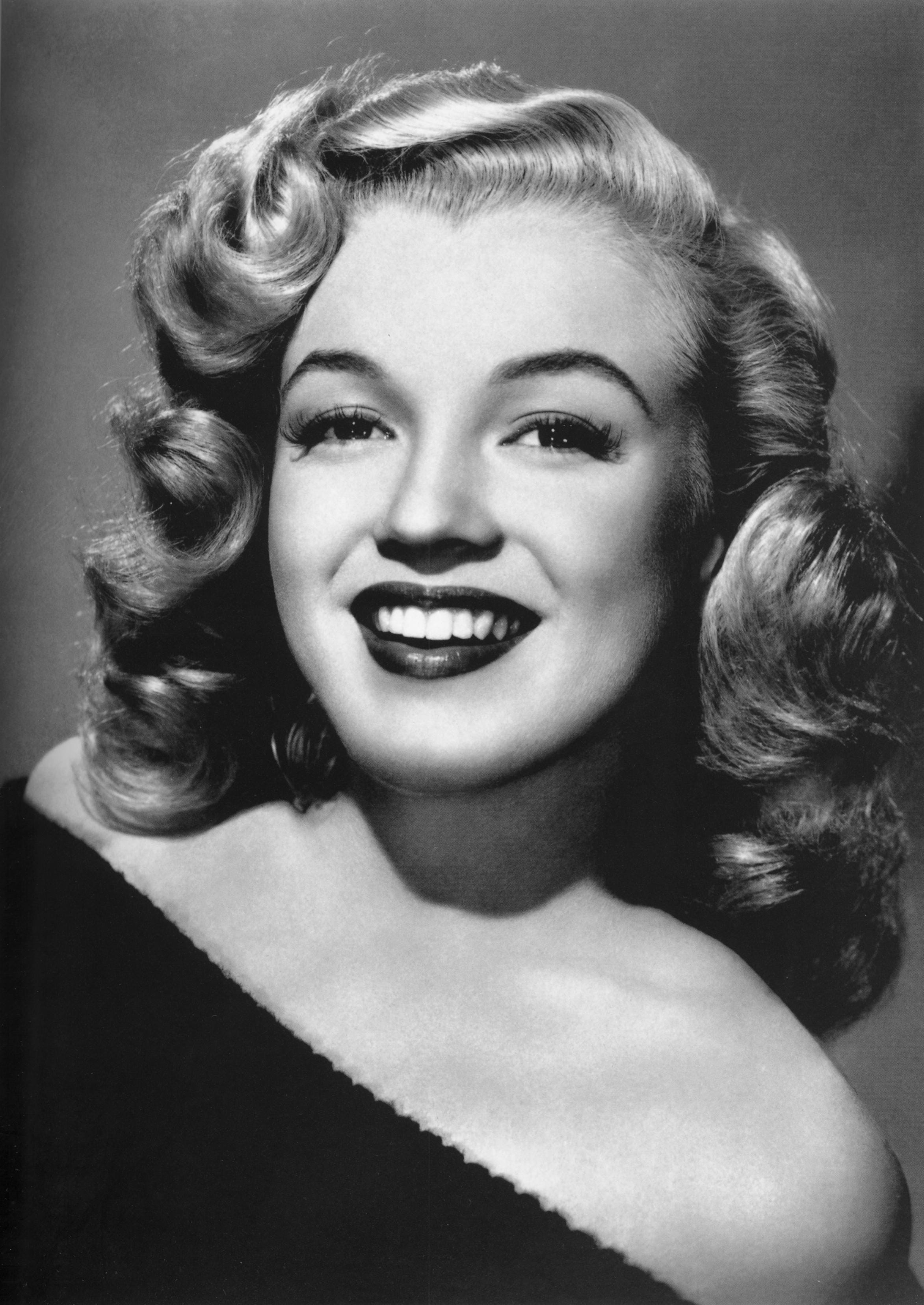 Marilyn Monroe actress beautiful black and white celebrity 2k