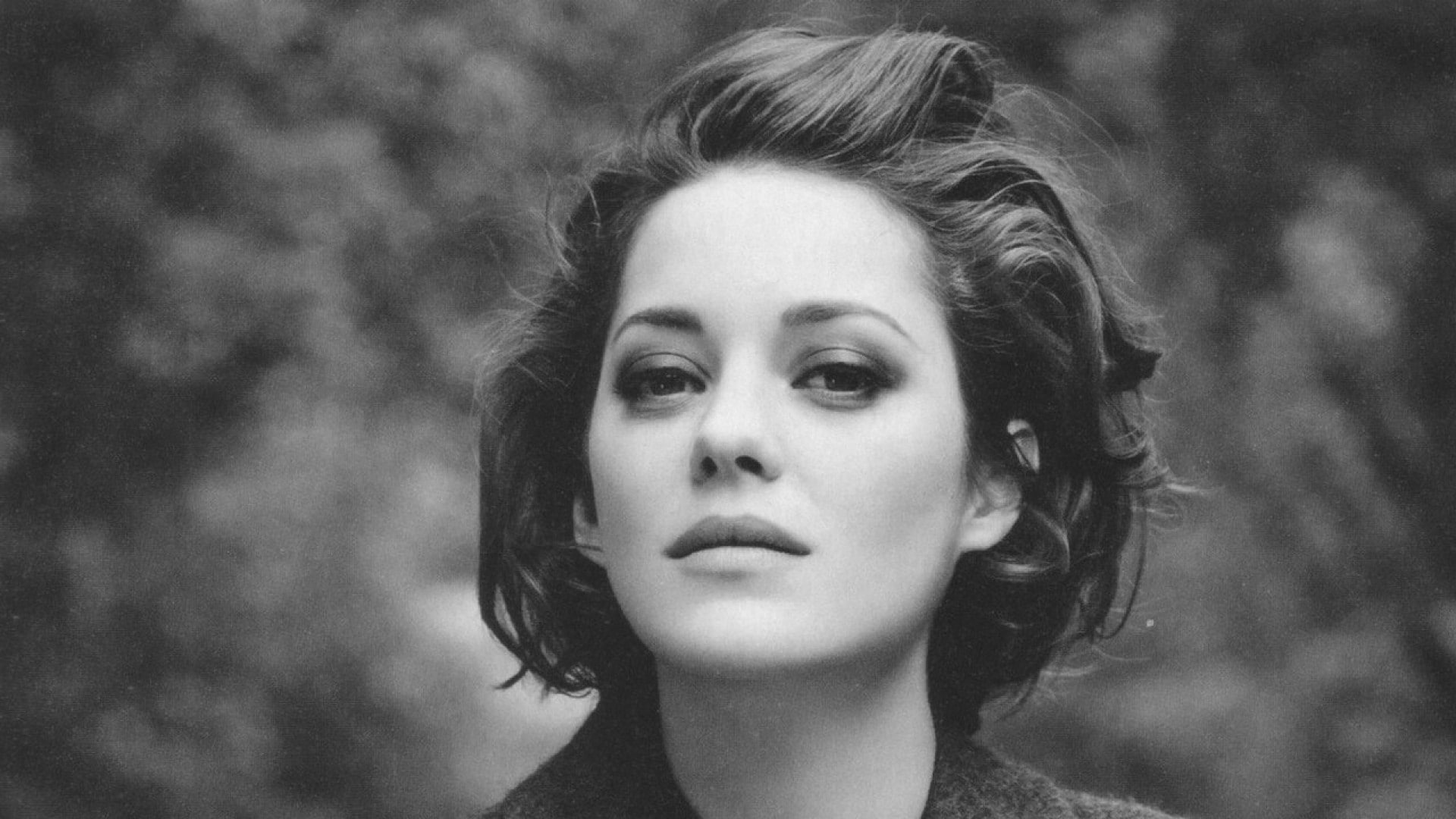 Marion Cotillard short hair French actress monochrome