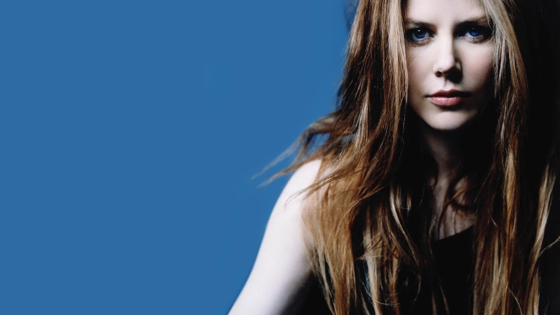 Nicole Kidman portrait blue background women face actress