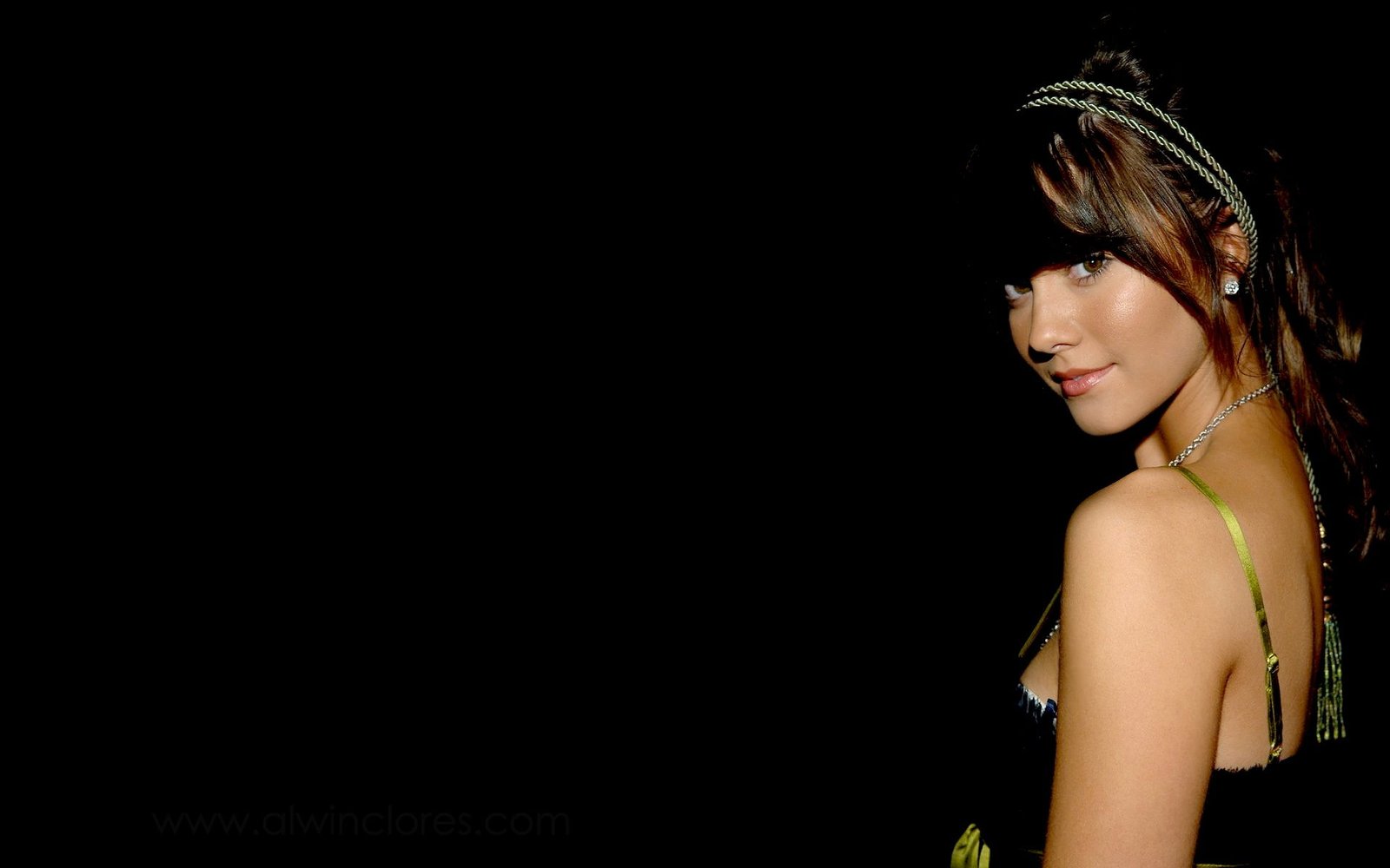 Mary Elizabeth Winstead actress brunette long hair smiling