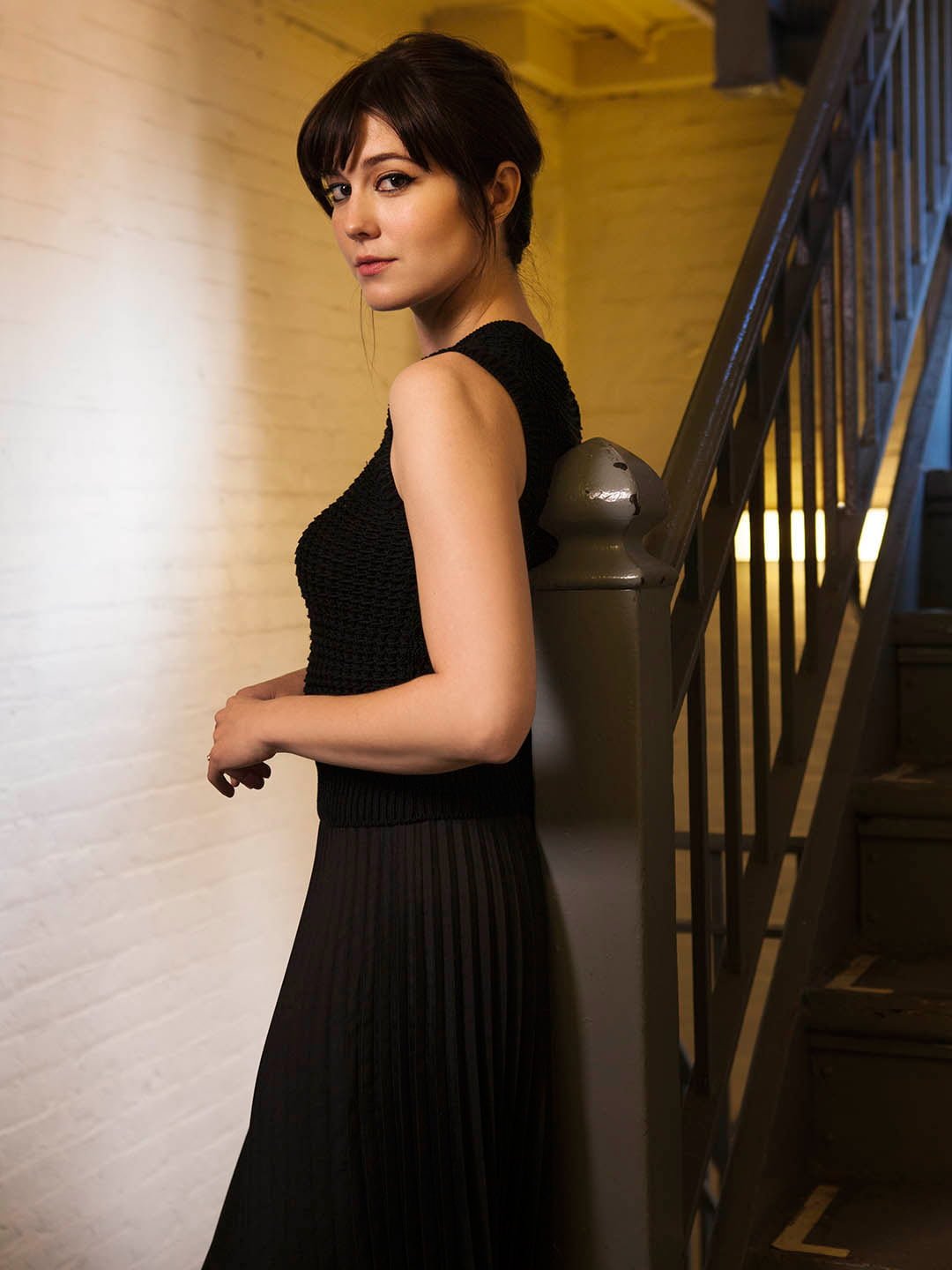 Mary Elizabeth Winstead celebrity actress brunette looking at viewer