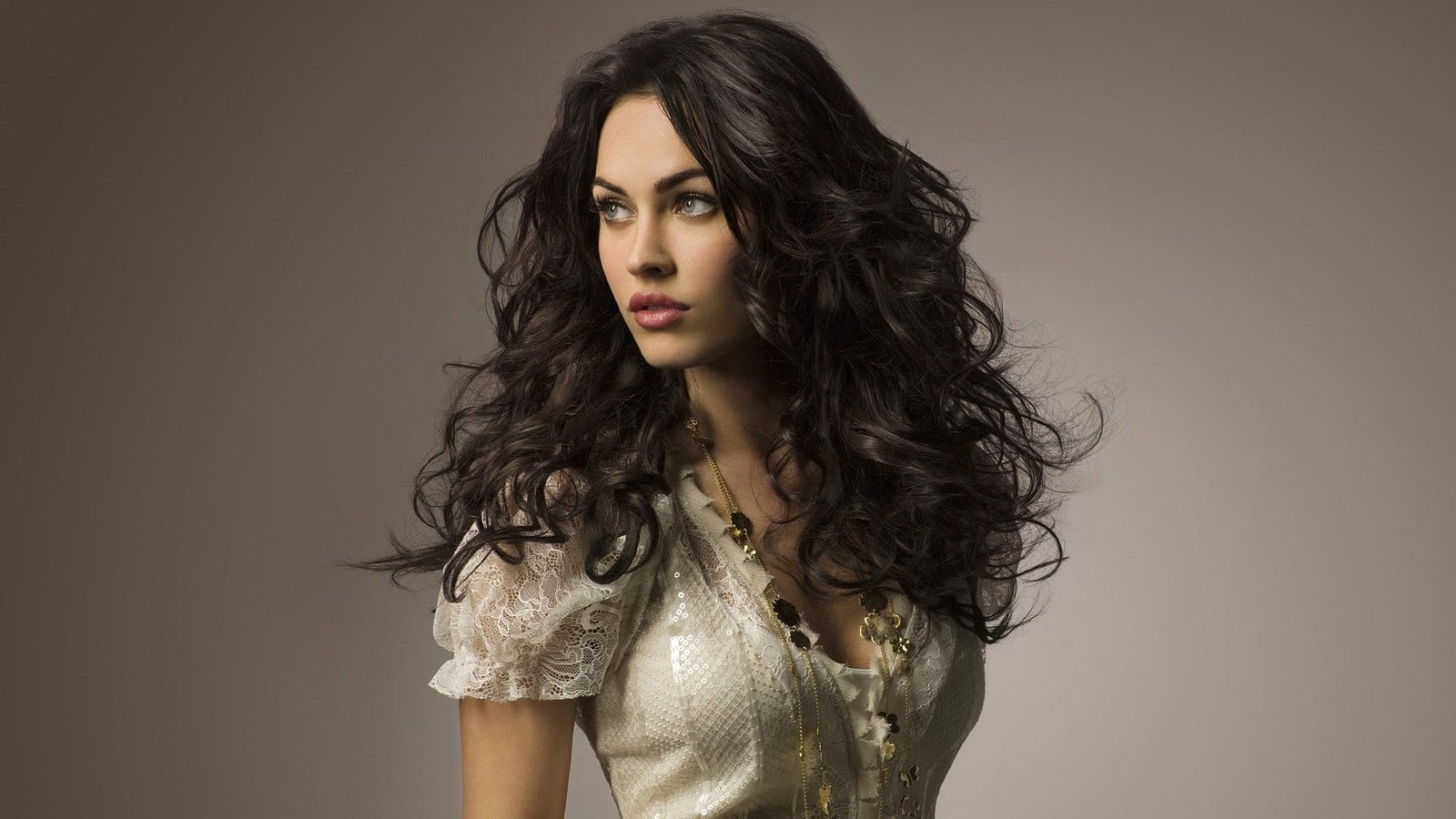 Megan Fox brunette actress women celebrity hairstyle beauty