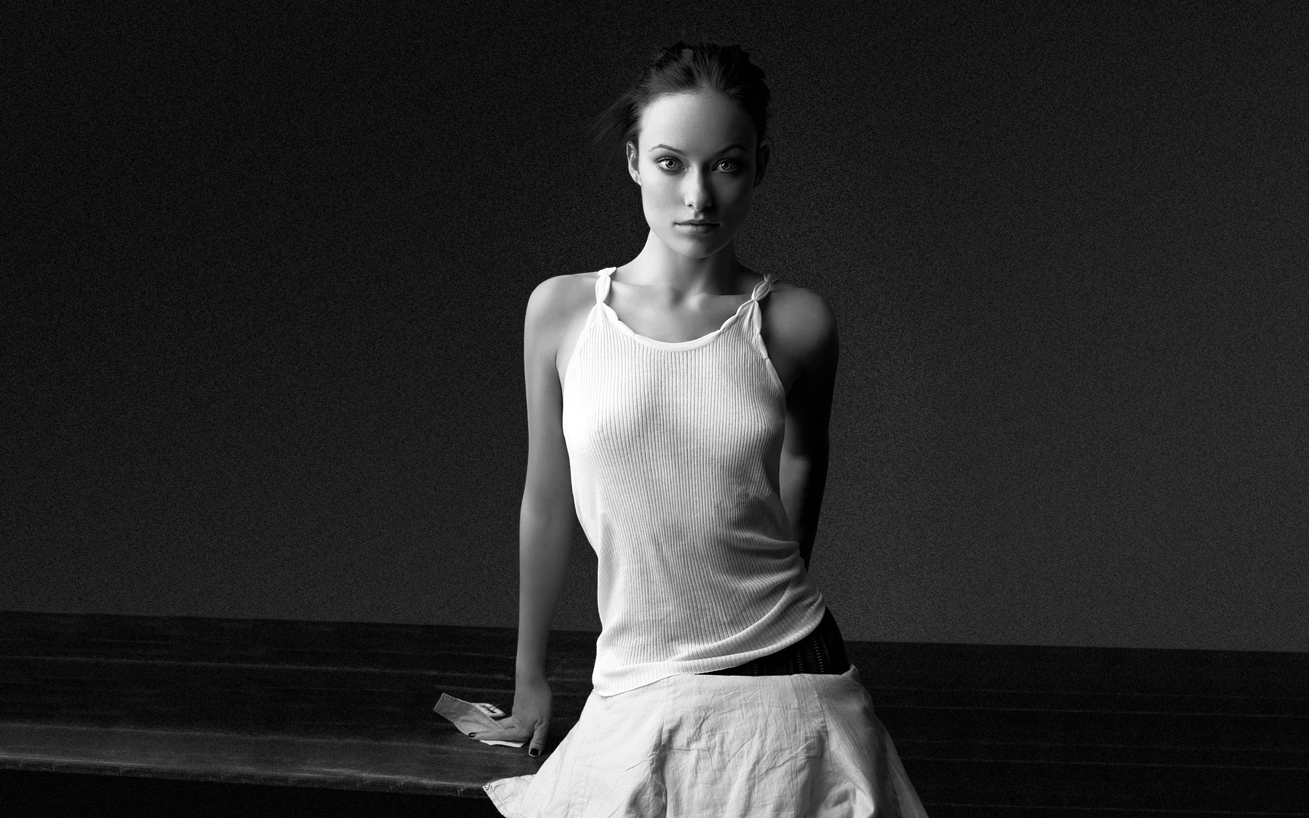 Olivia Wilde Necks Woman Actress Monochrome Celebrities 2k