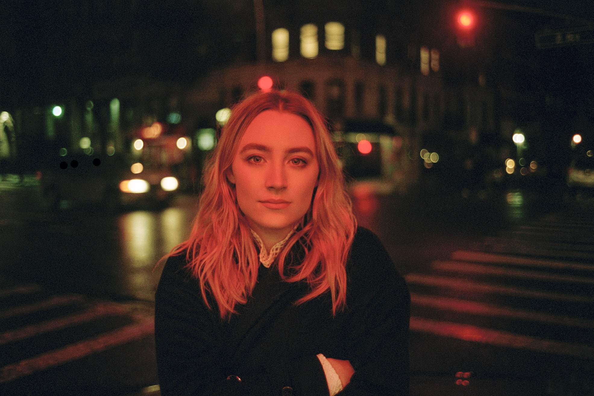 Saoirse Ronan actress blond hair red women arms crossed