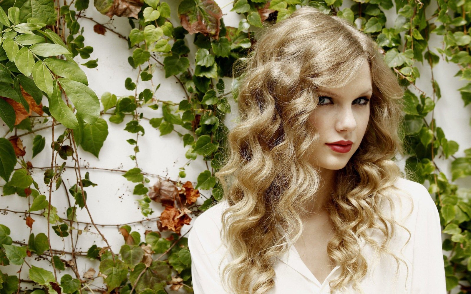 Taylor Swift Attractive Beautiful Girl celebrity celebrities 2k