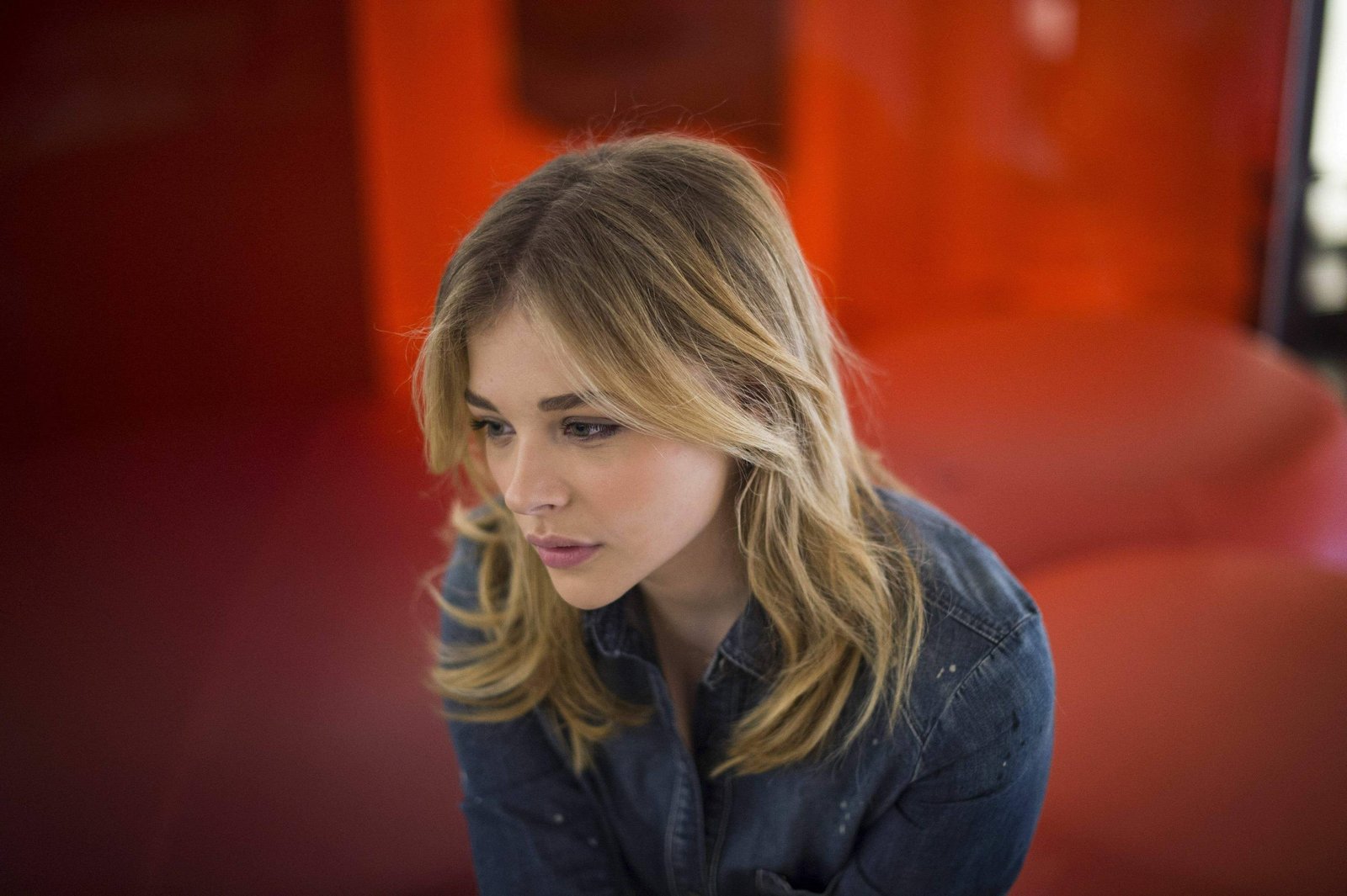 woman wearing gray button up dress shirt women blonde blurred 2k
