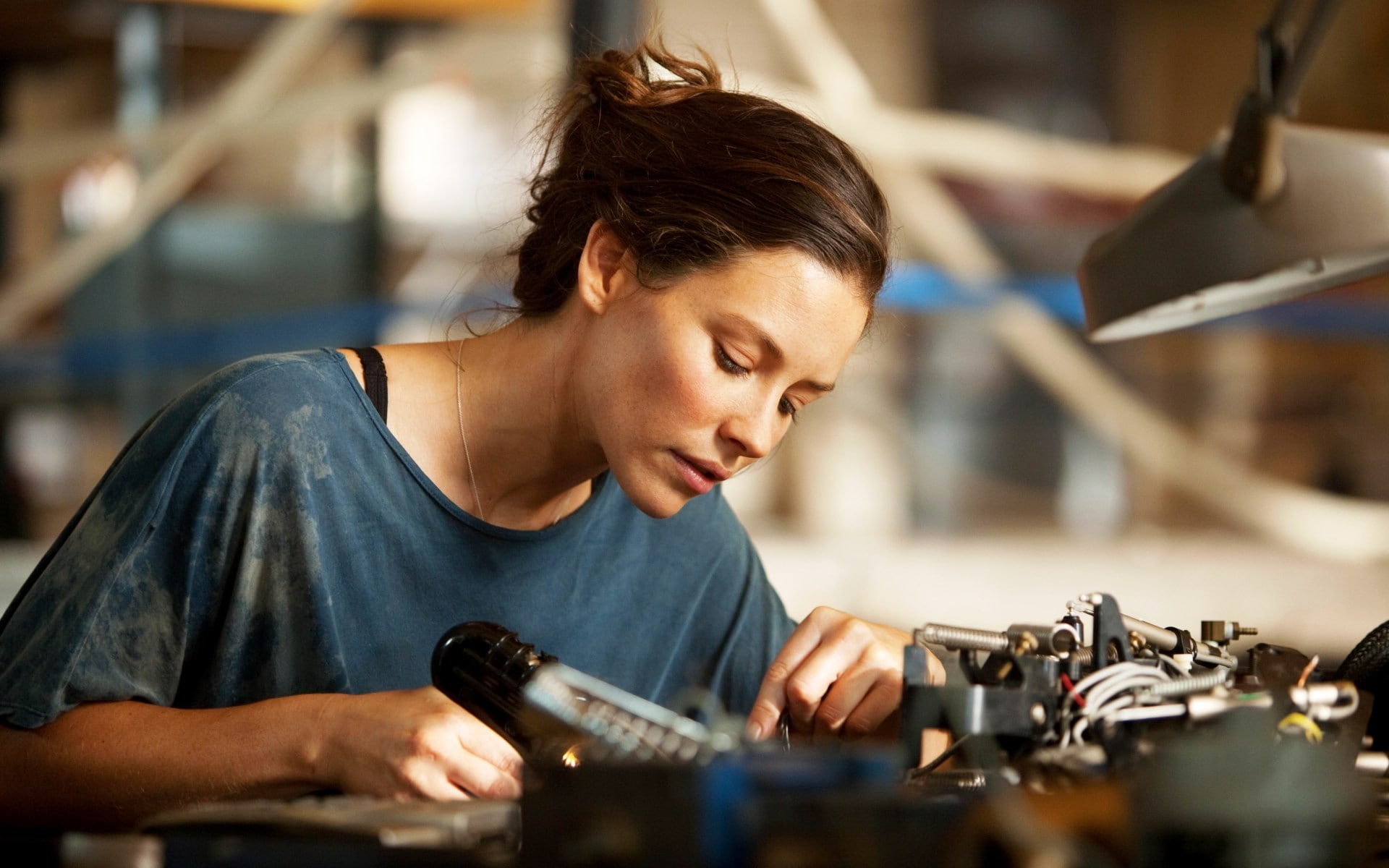 women brunette Evangeline Lilly Real Steel actress movies