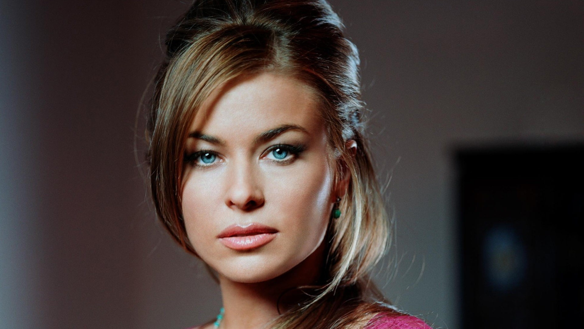 women Carmen Electra actress brunette blue eyes portrait