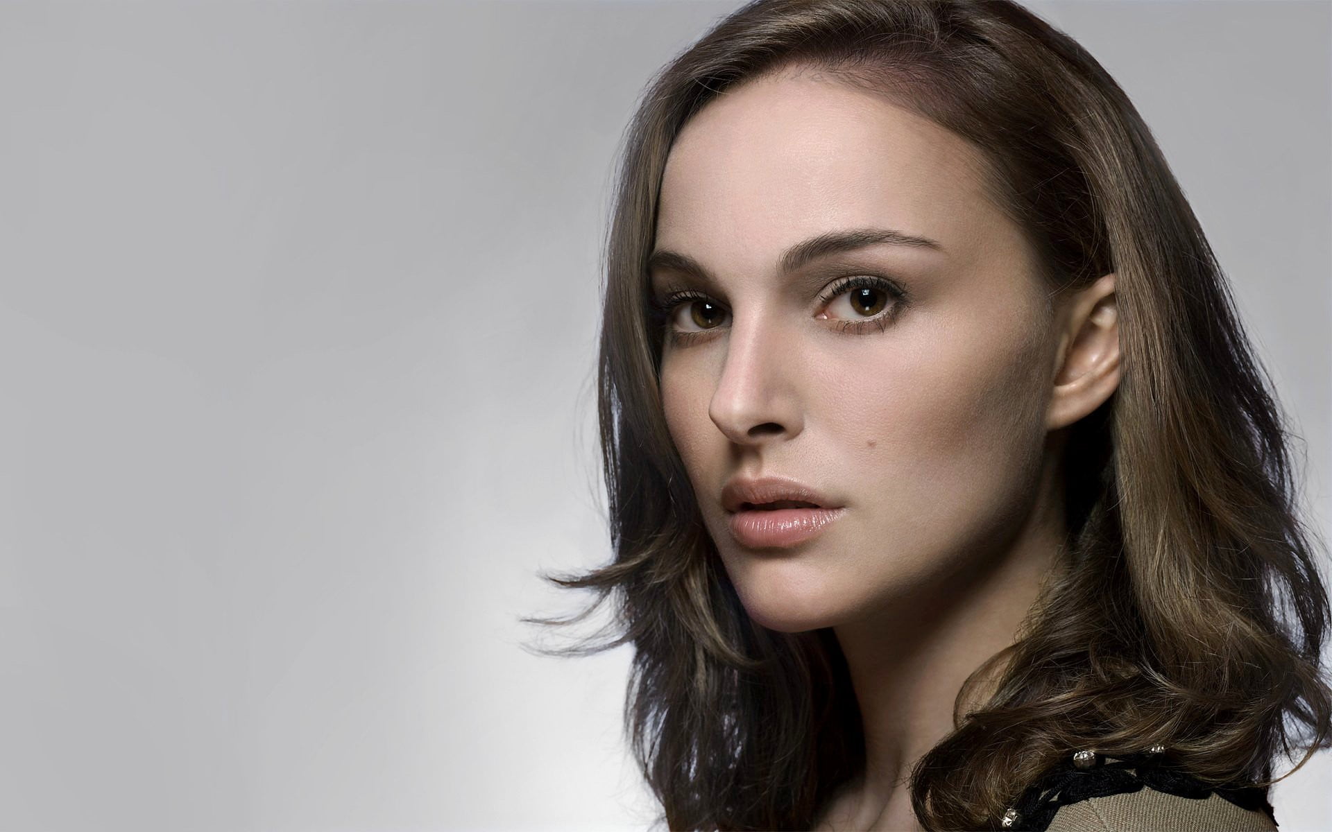 women's black hair Natalie Portman face brunette actress