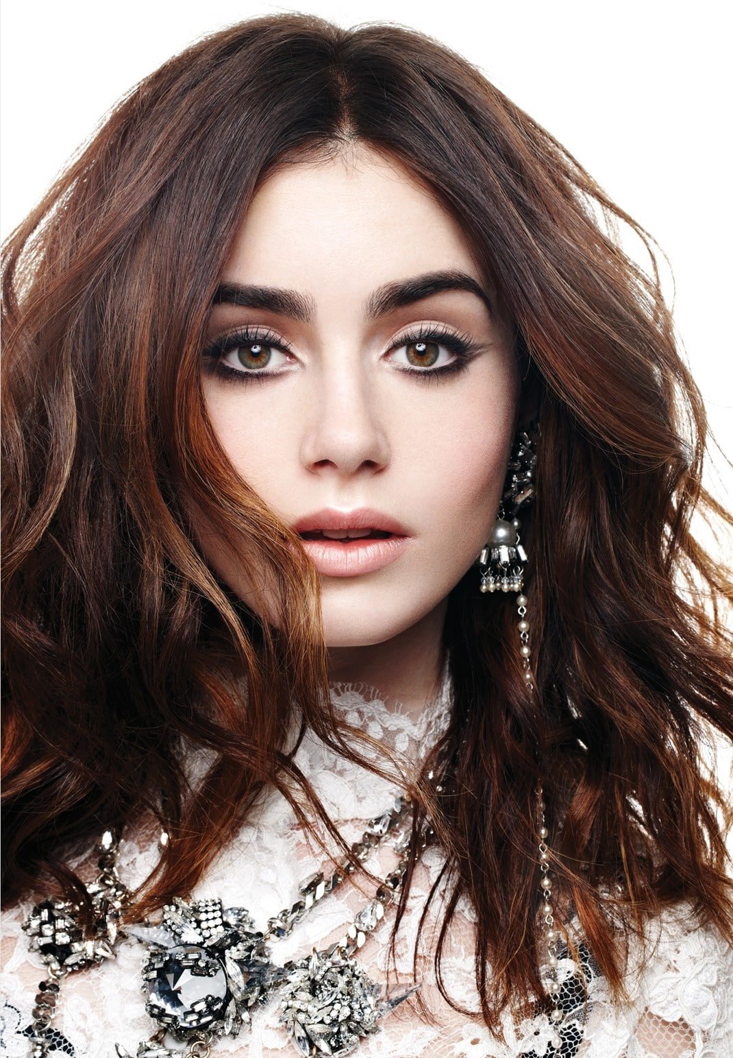 women model brunette long hair looking at viewer face