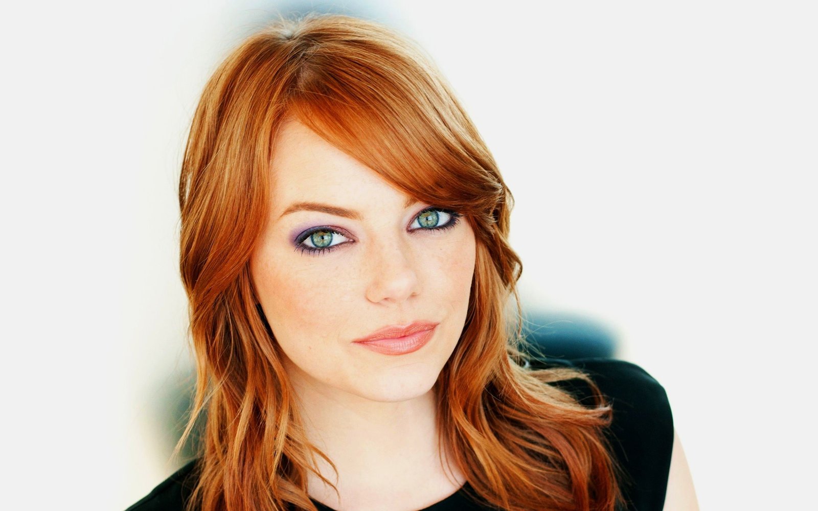 women model Emma Stone actress redhead face looking at viewer 2k