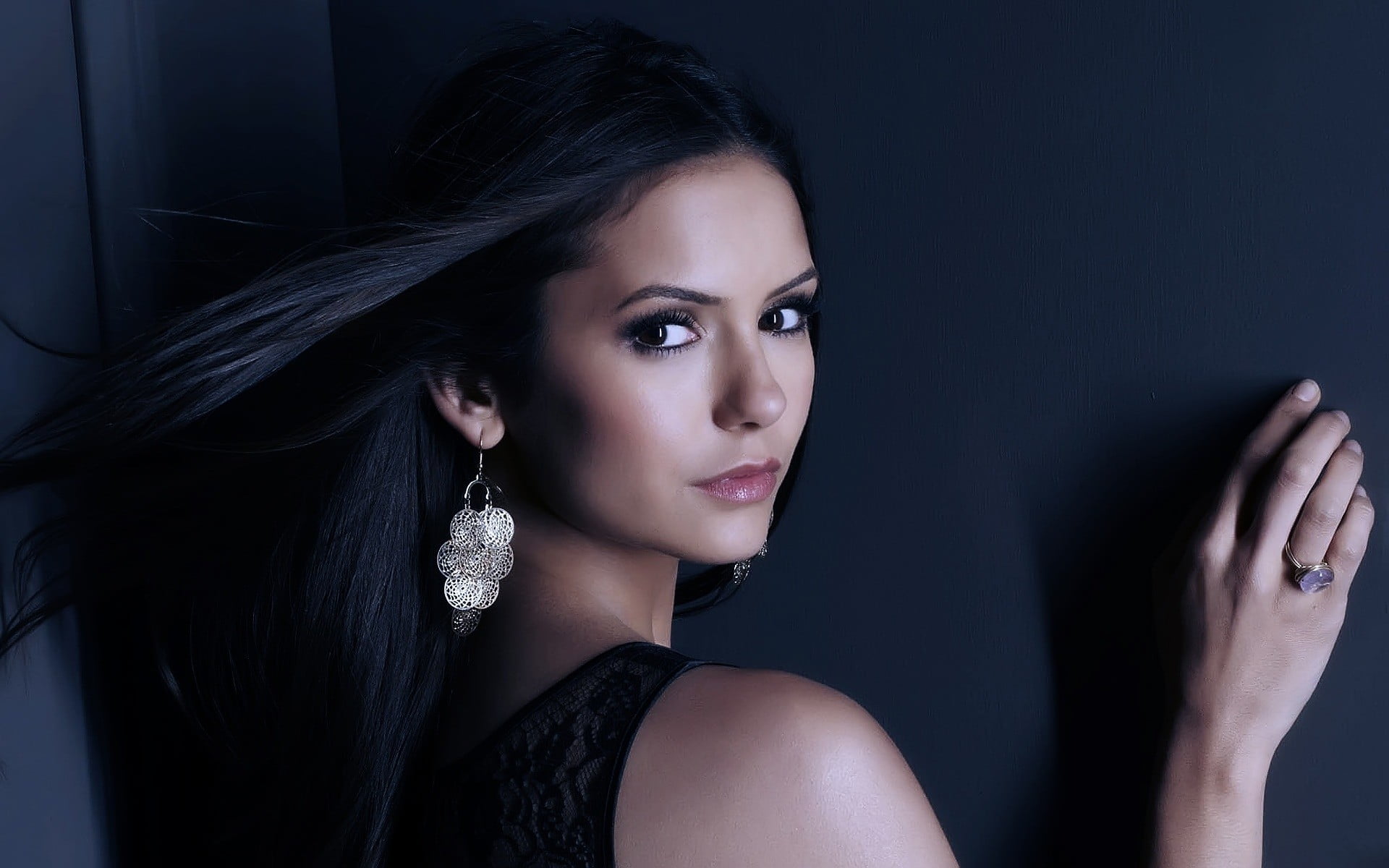 women's black sleeveless tops Nina Dobrev actress young adult