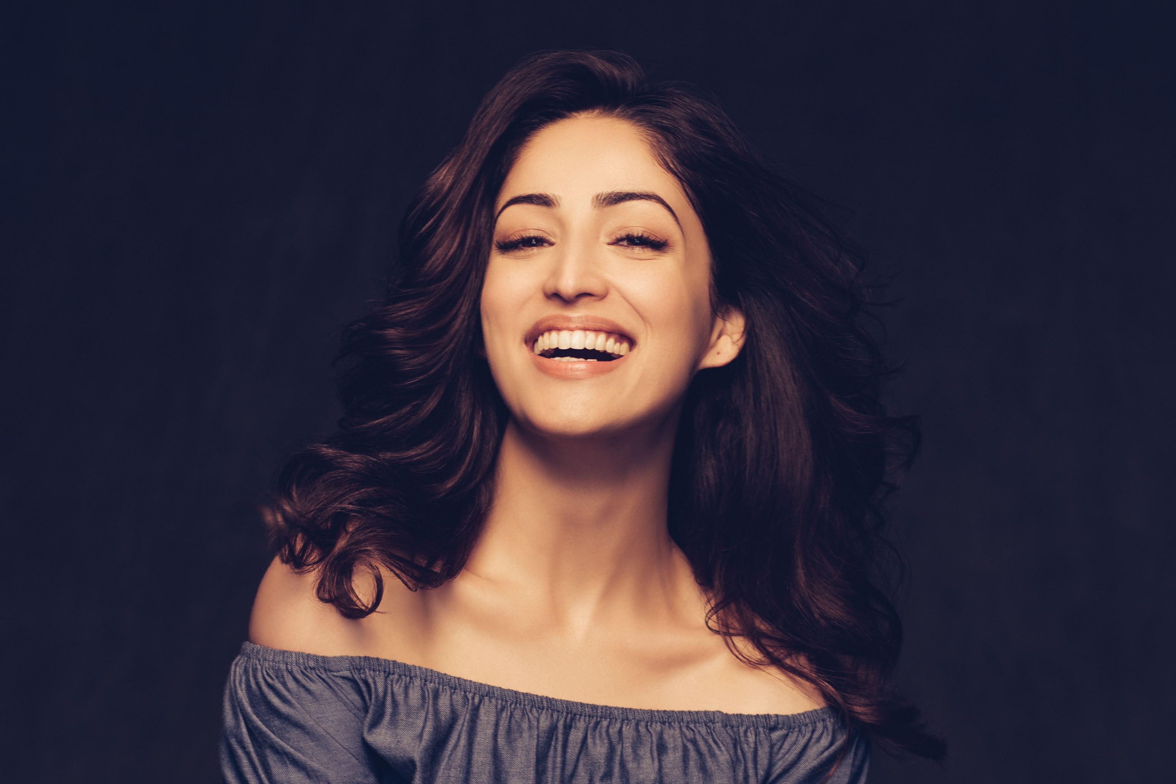 Yami Gautam Actress Smile Portrait 2k