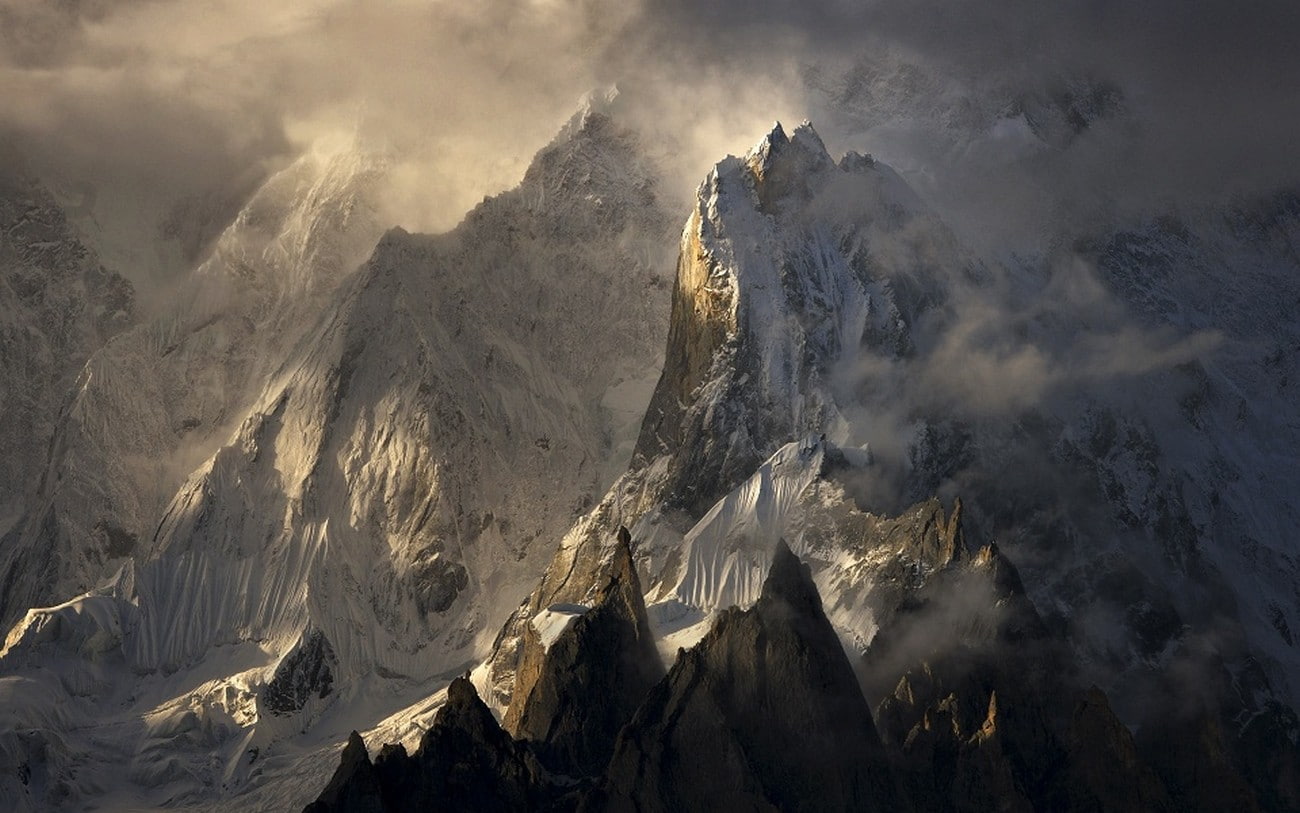 landscape nature Himalayas snowy peak clouds summit mountains