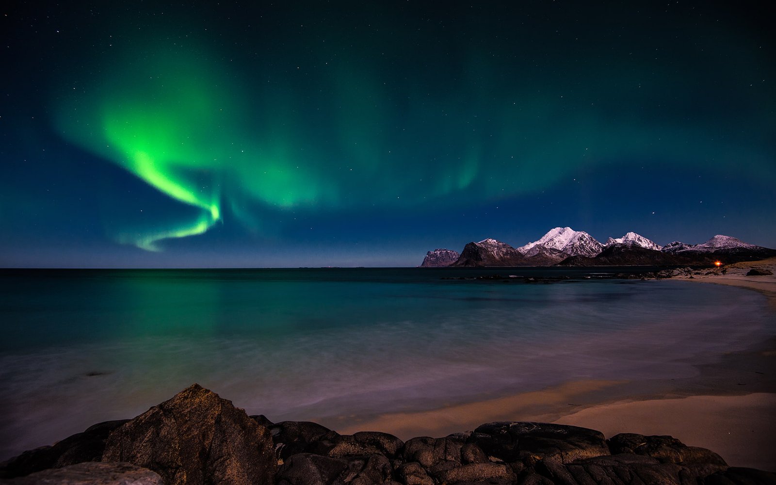 Aurora Borealis Northern Lights Green Stars Night Beach Ocean Mountains HD 2k