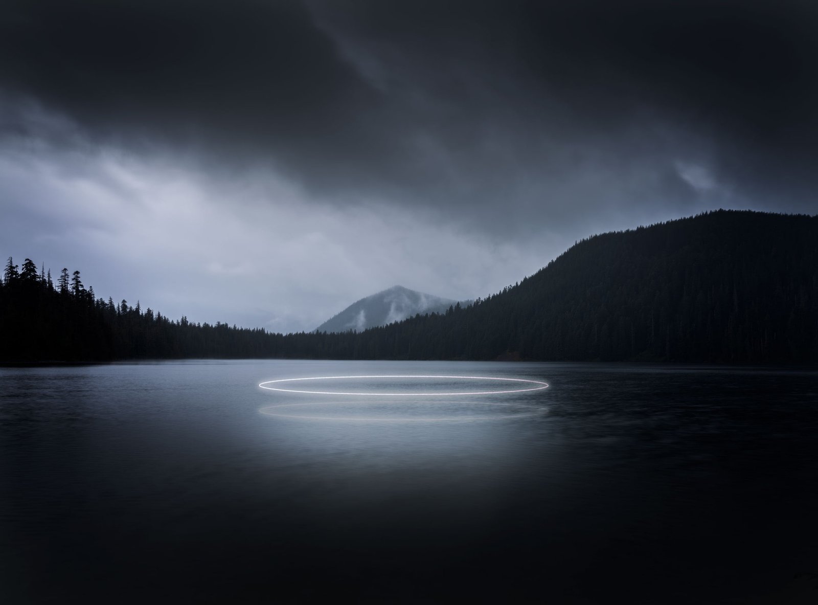 Circle of Light Lake Mountains Gloomy Weather Aero Creative 2k
