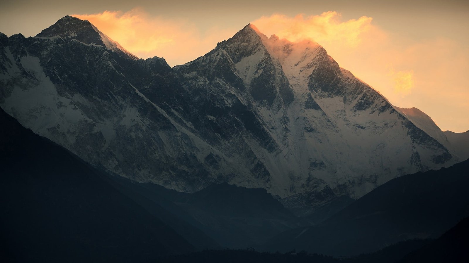 snow capped mountain covered mountains at golden hour landscape 37 2k