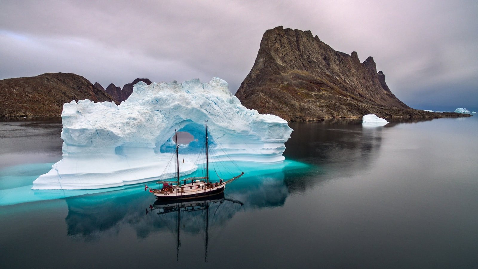 white sail ship beside iceberg digital wallpaper nature landscape 2k