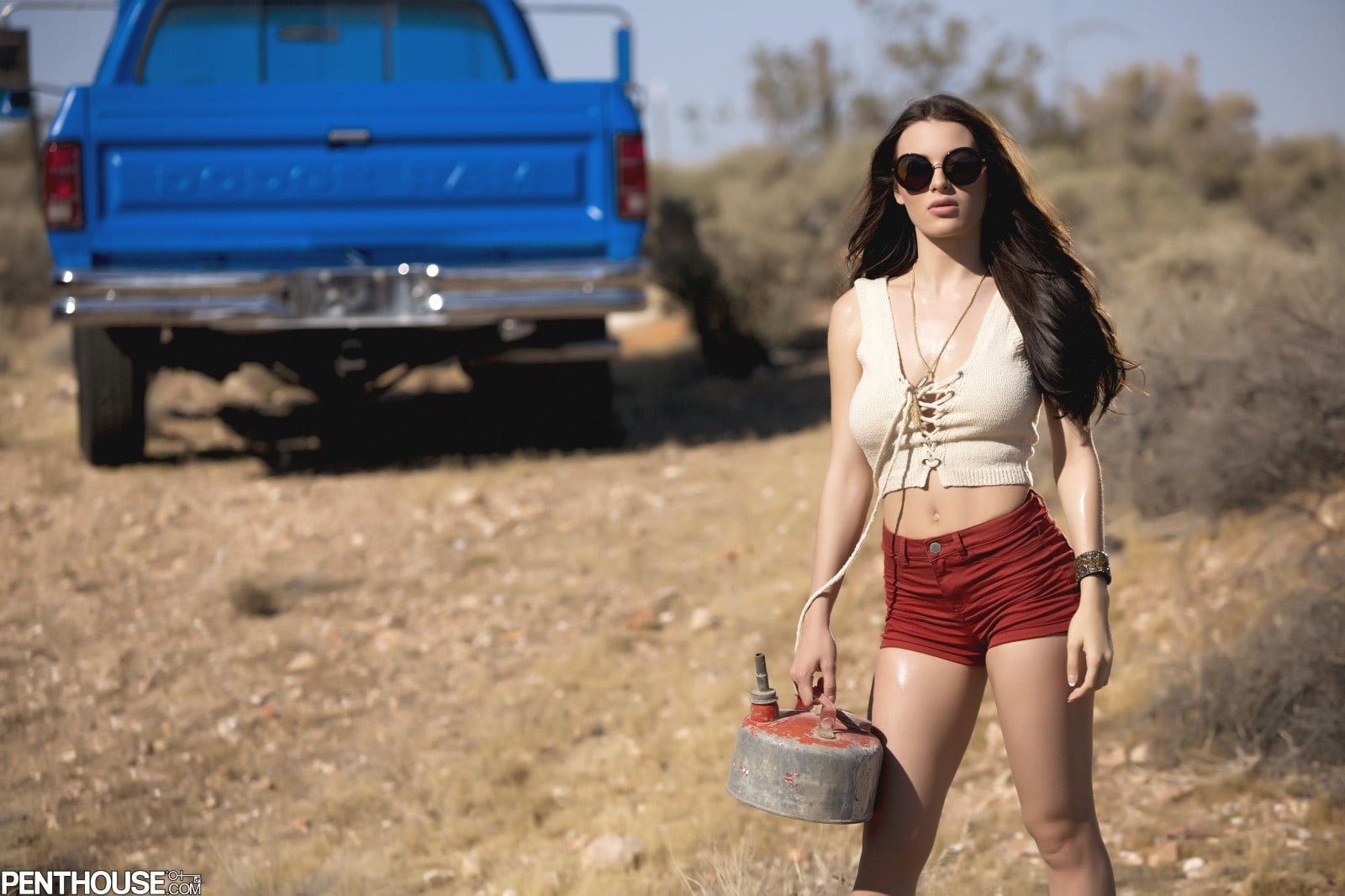 white crop top and red short shorts Lana Rhoades women with glasses 2k