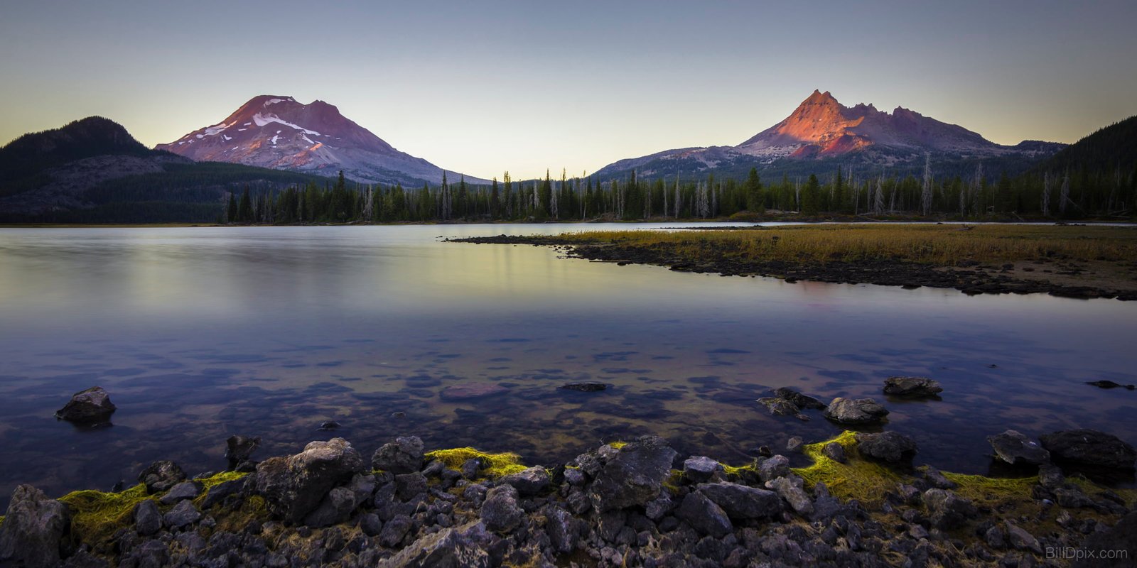 panoramic photography of lake near trees and mountains during daytime oregon 2k