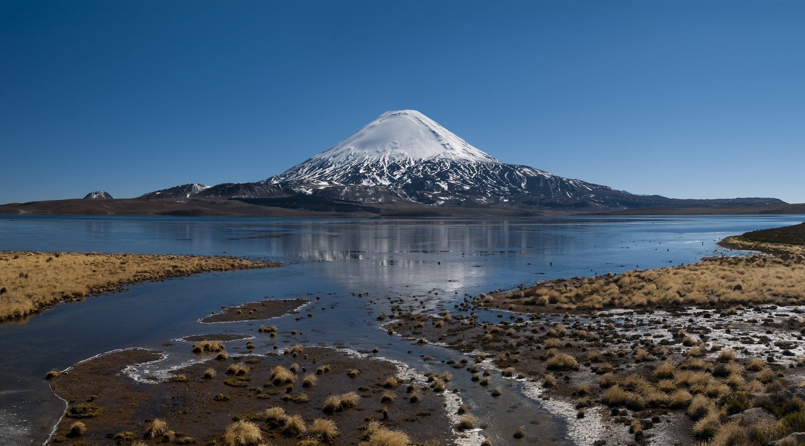 snow covered mountain nature photography landscape snowy peak 2k